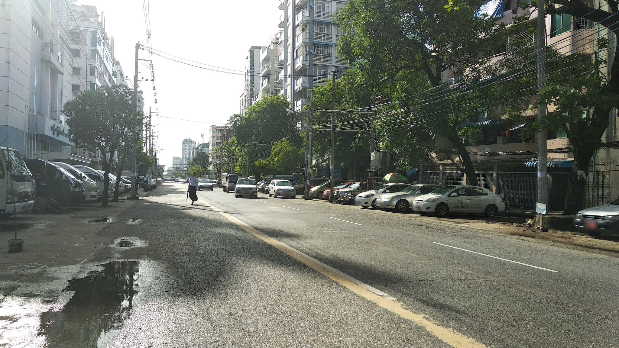 Street view near HOTEL RANGOON, Ahlone — © thurahlaing (CC BY-SA · Mapillary)