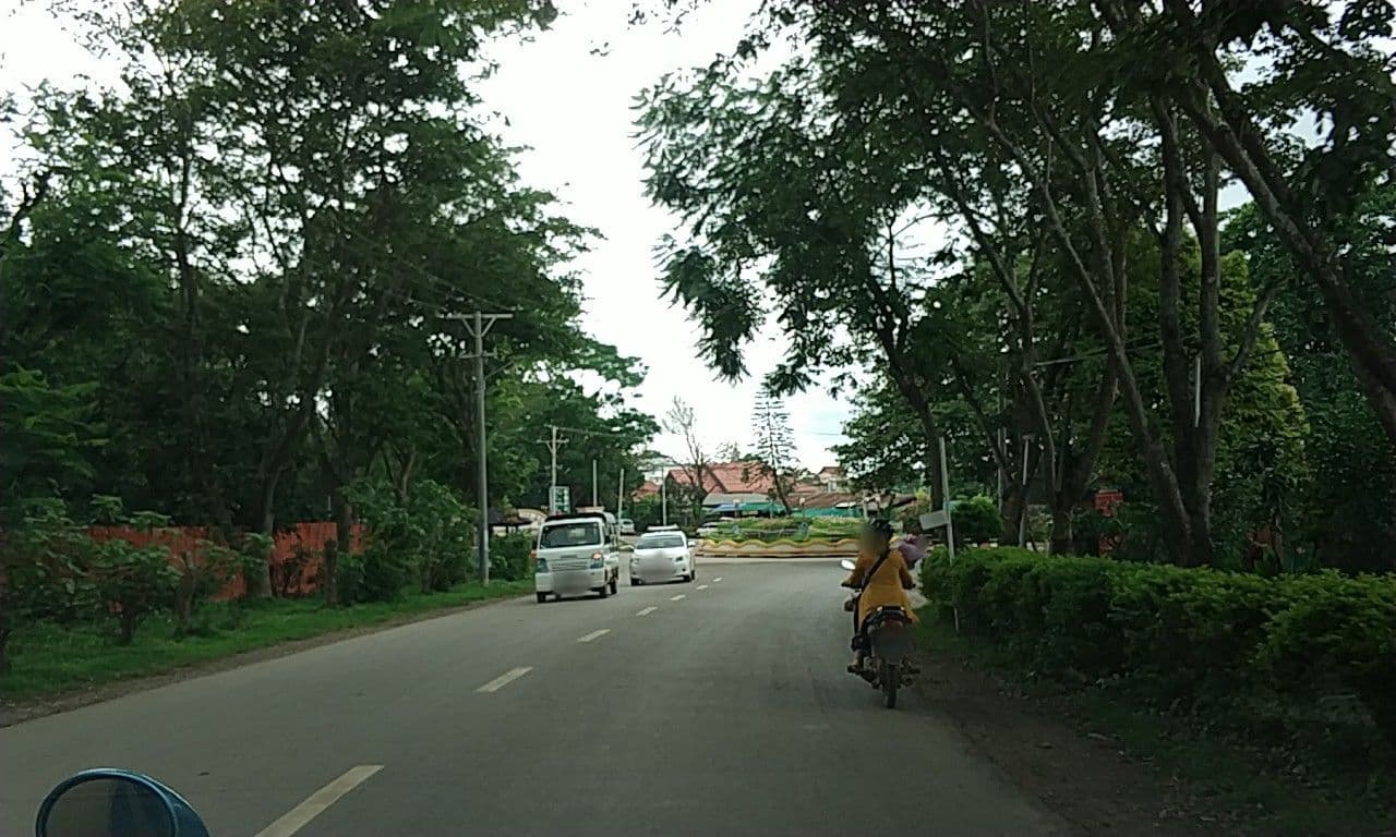 Street view near Nan Taw Win Hotel, Pyin Oo Lwin — © mghla (CC BY-SA · Mapillary)