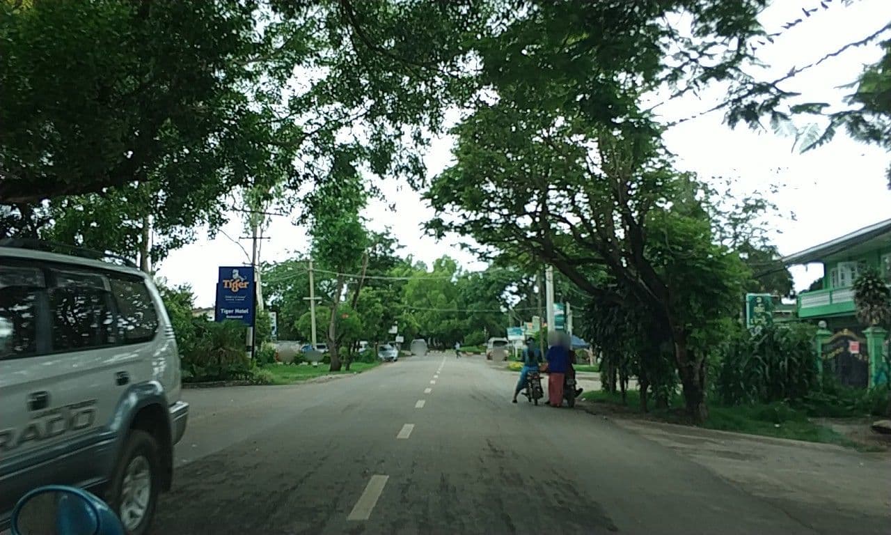 Street view near Tiger Hotel, Pyin Oo Lwin — © mghla (CC BY-SA · Mapillary)