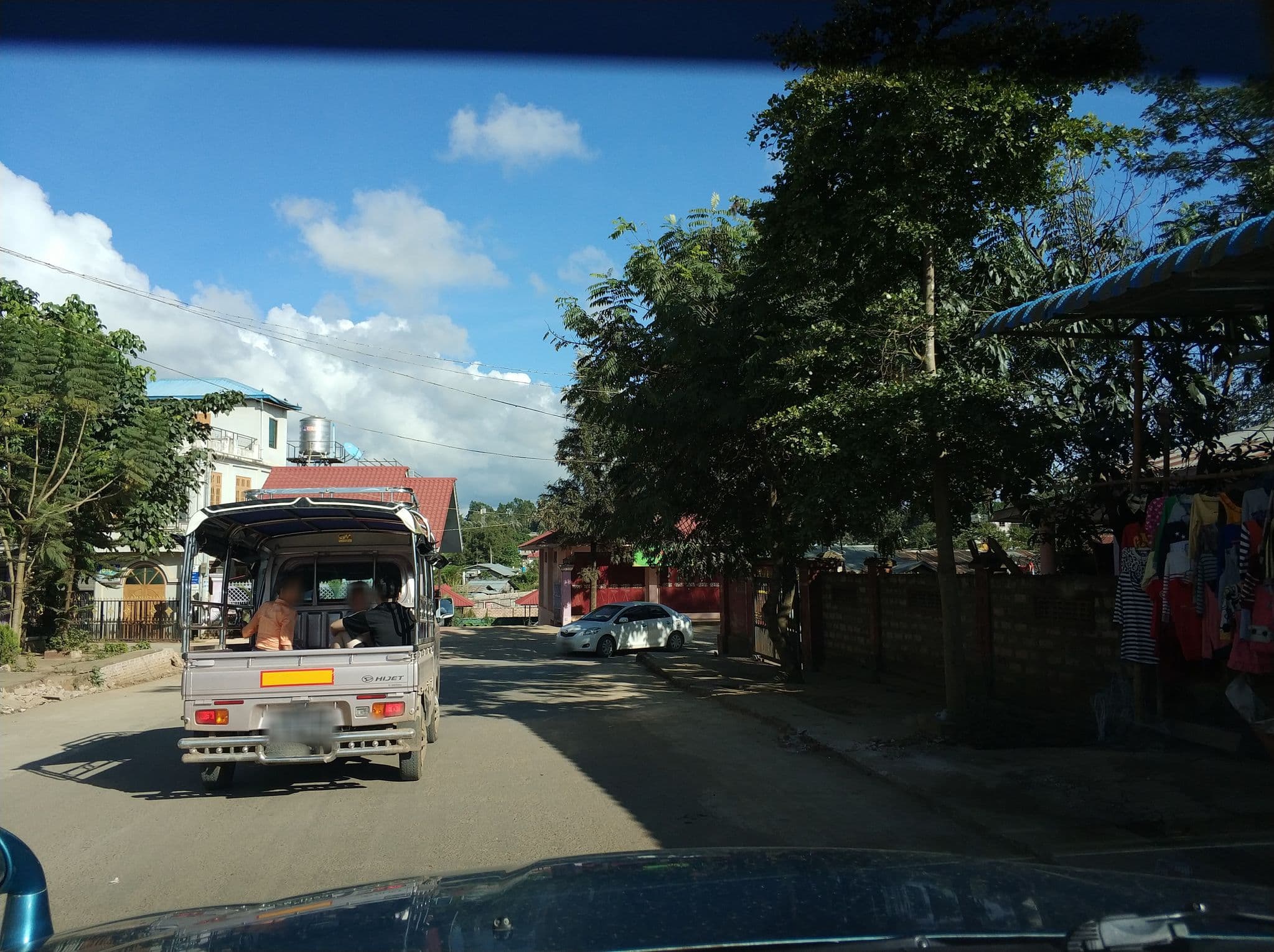 Street view near Pann Lwin Pyin Guest House, Pyin Oo Lwin — © mghla (CC BY-SA · Mapillary)