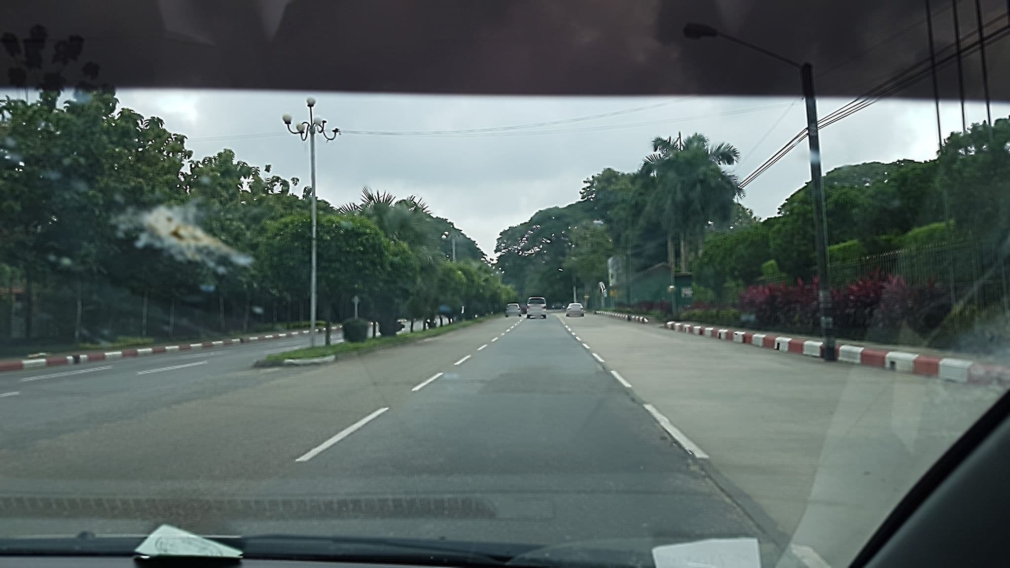 Street view near Summit Parkview, Myenigon — © aungphone (CC BY-SA · Mapillary)