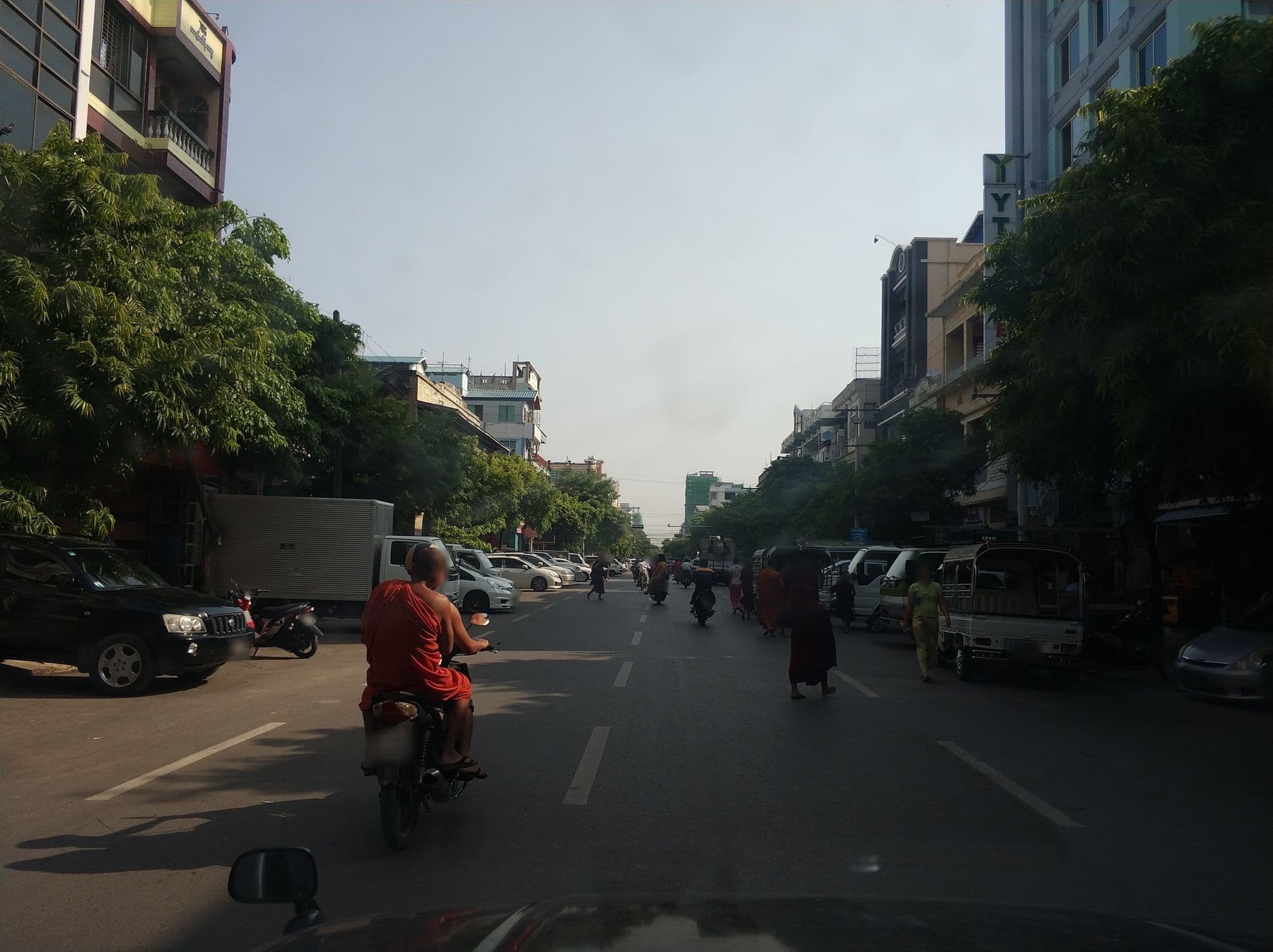 Street view near ရတနာသိင်္ဂီ - Yadana Theingi, Mandalay
