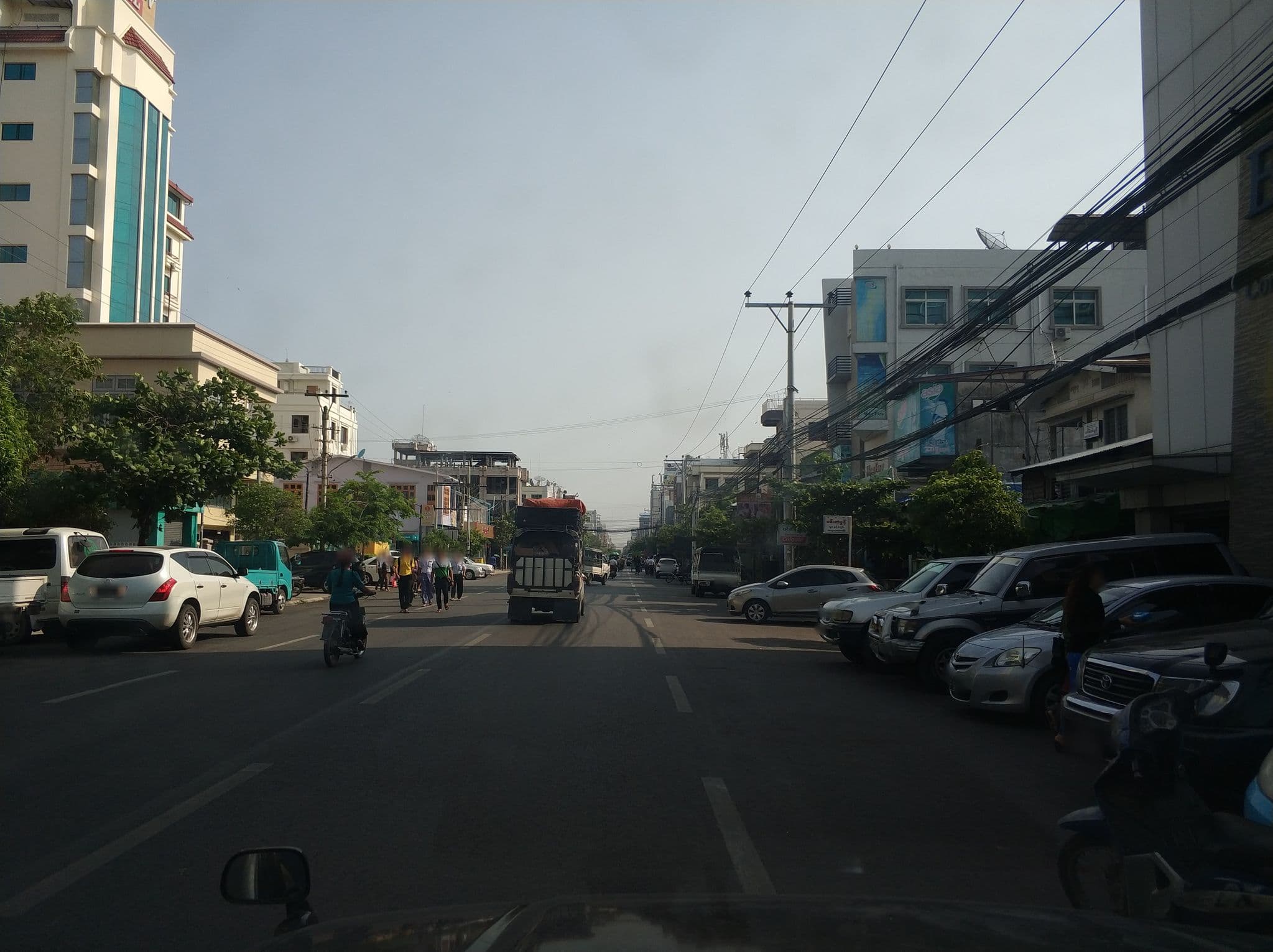 Street view near Sein Sein Hostel, Mandalay