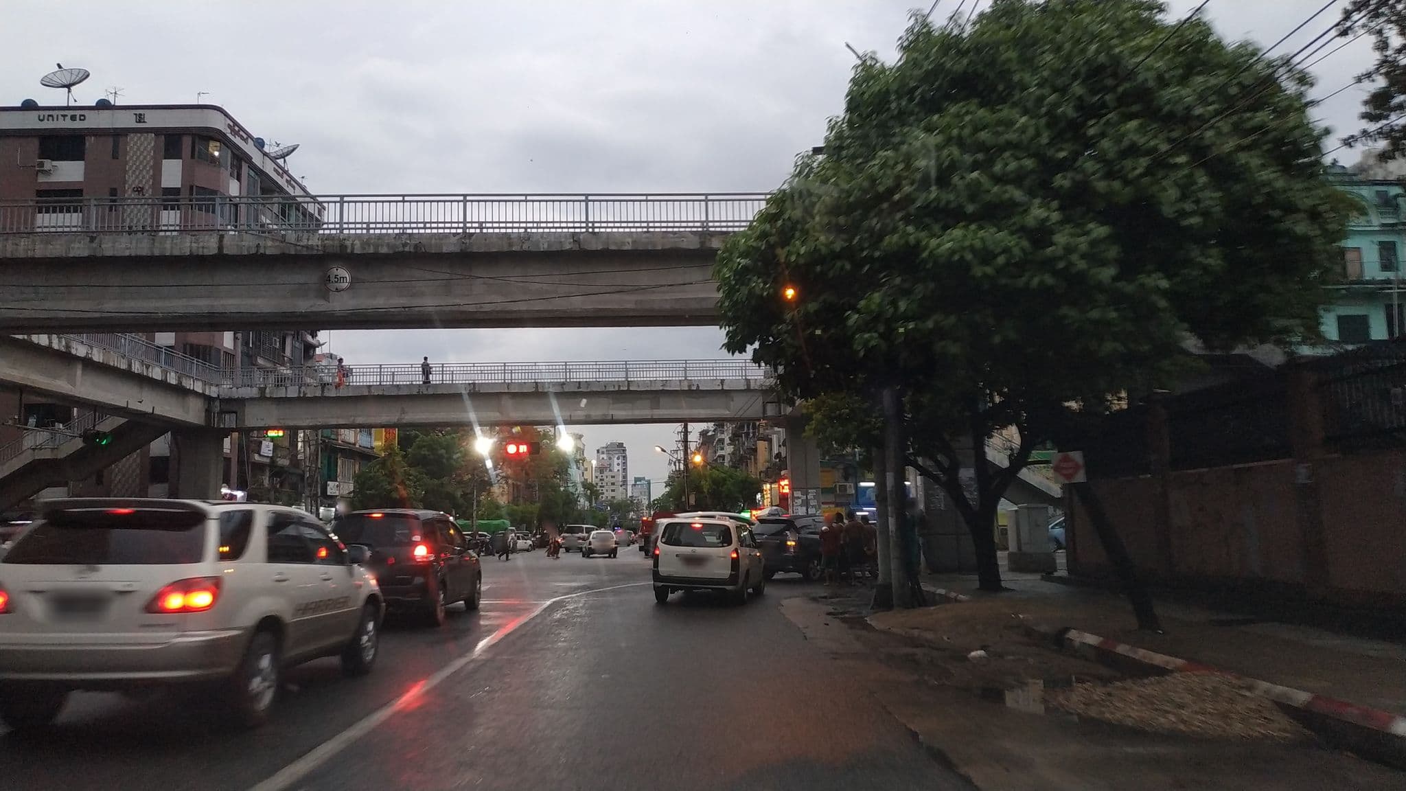 Street view near Best Western Chinatown, Ahlone — © ckkw (CC BY-SA · Mapillary)