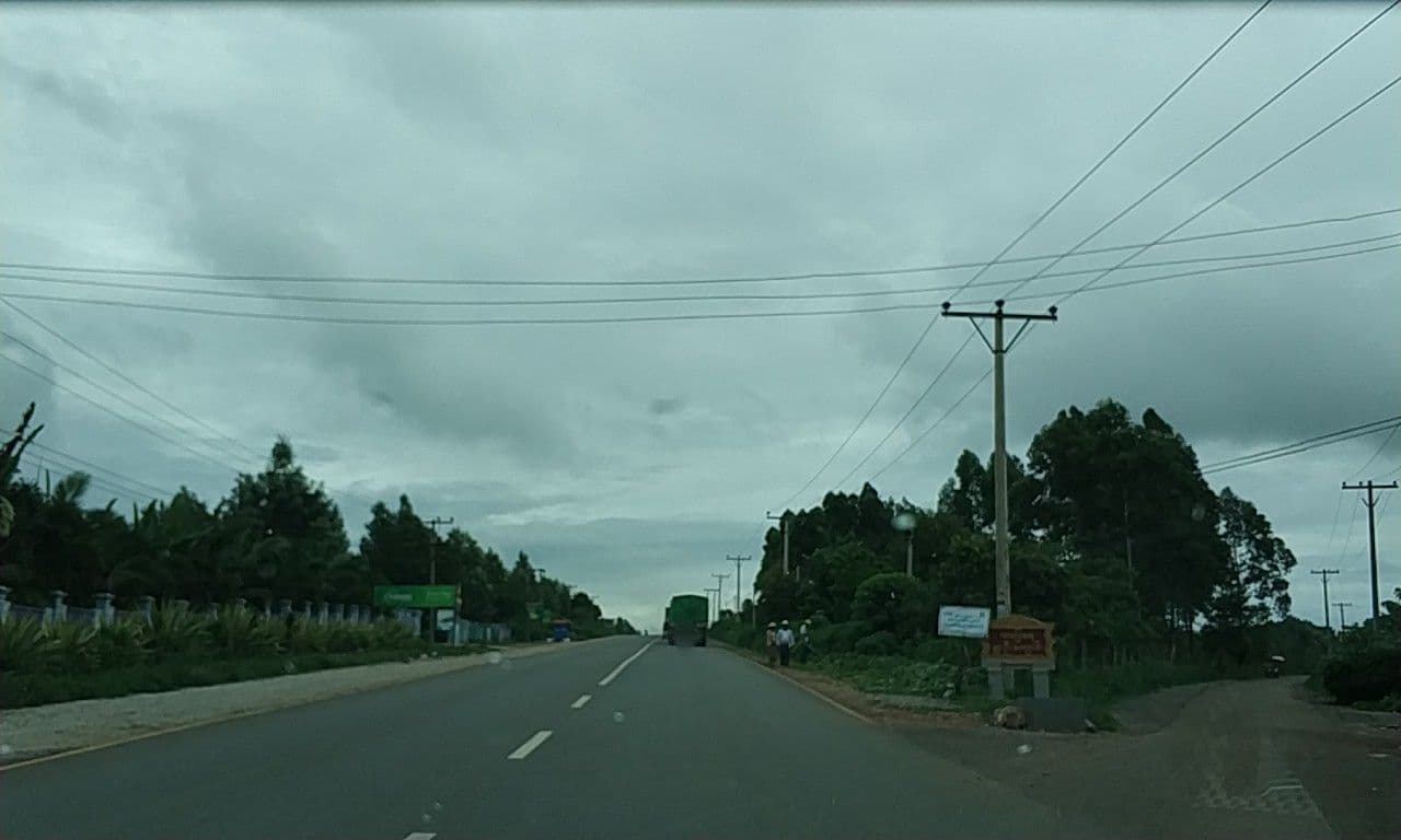 Street view near Ever Top Villa Hotel, Pyin Oo Lwin — © mghla (CC BY-SA · Mapillary)