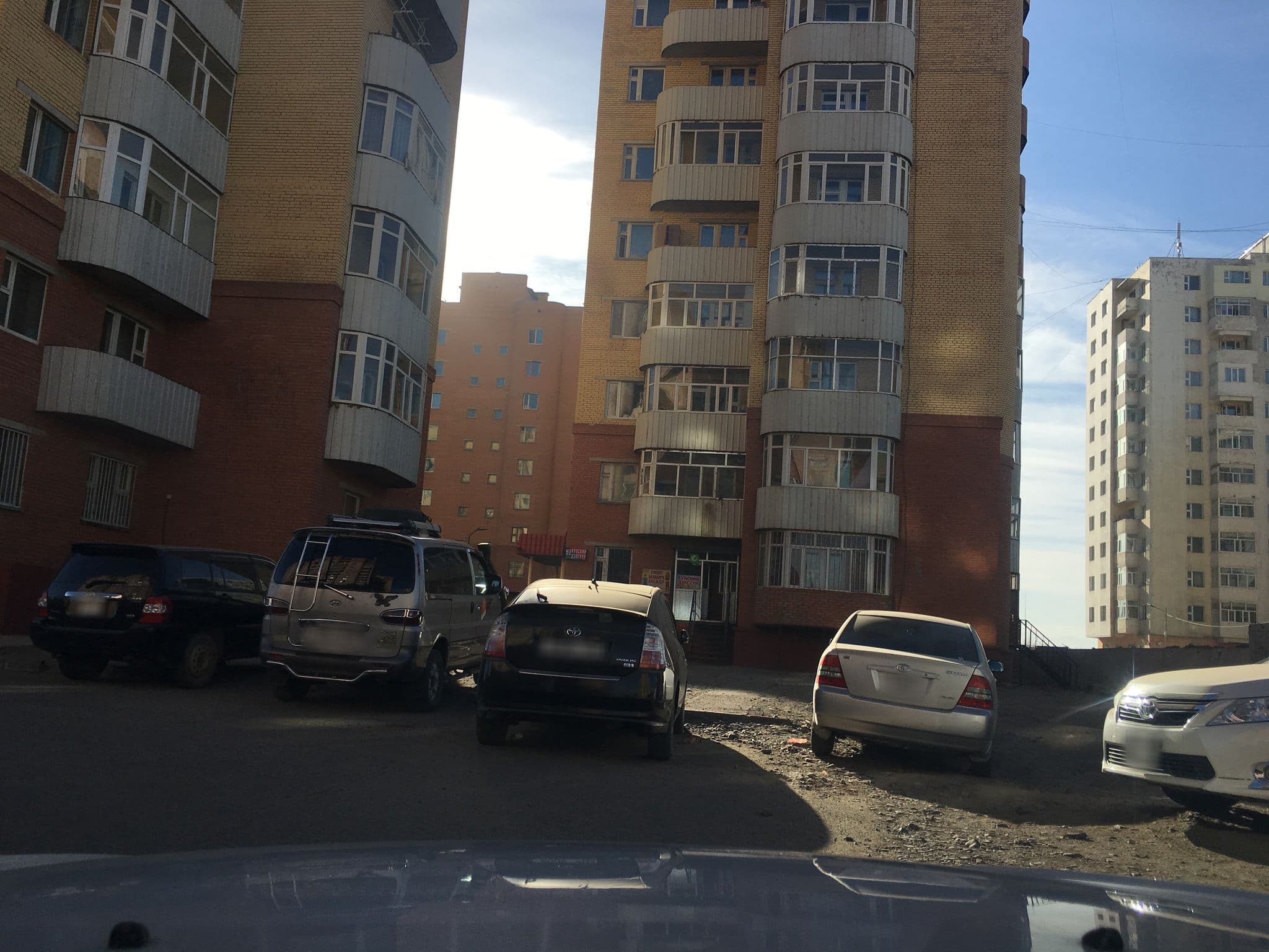 Street view near moskva ger, Ulan Bator — © munkhbold (CC BY-SA · Mapillary)