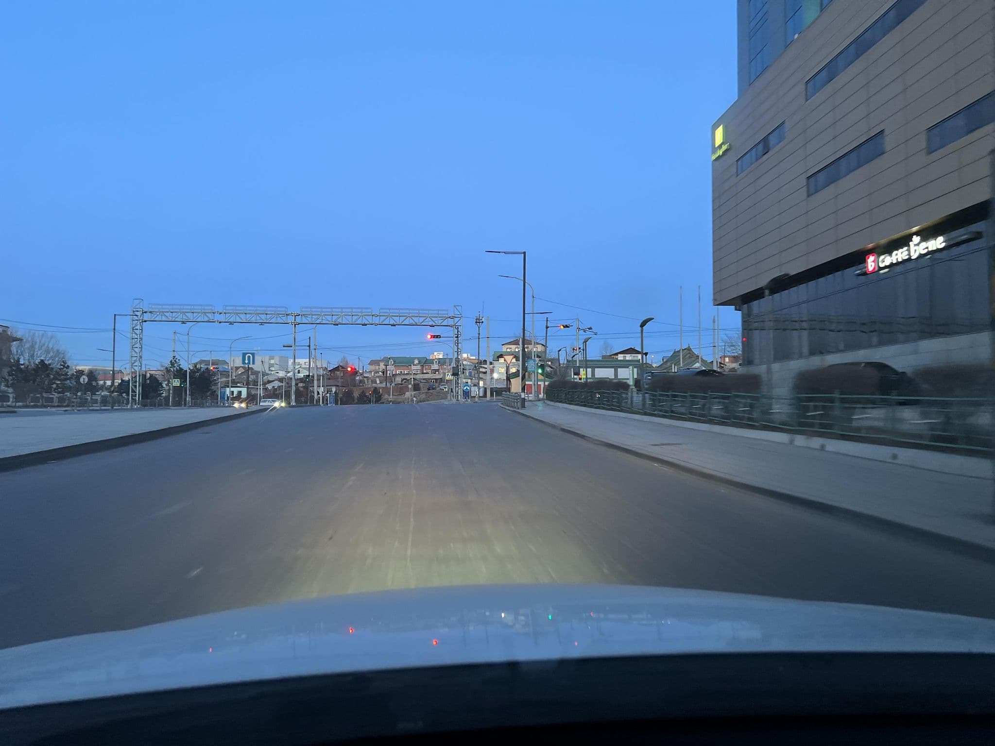 Street view near Holiday Inn Ulaanbaatar, Ulan Bator — © Byamba23 (CC BY-SA · Mapillary)