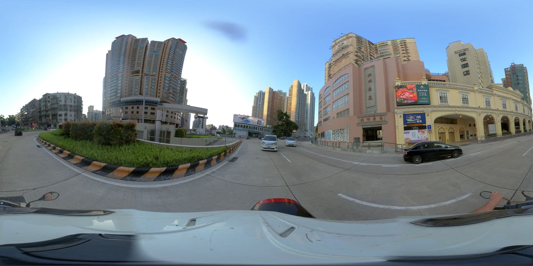 Street view near 澳門盛世酒店 Hotel Inn Macau, Taipa — © joaocsampayo (CC BY-SA · Mapillary)