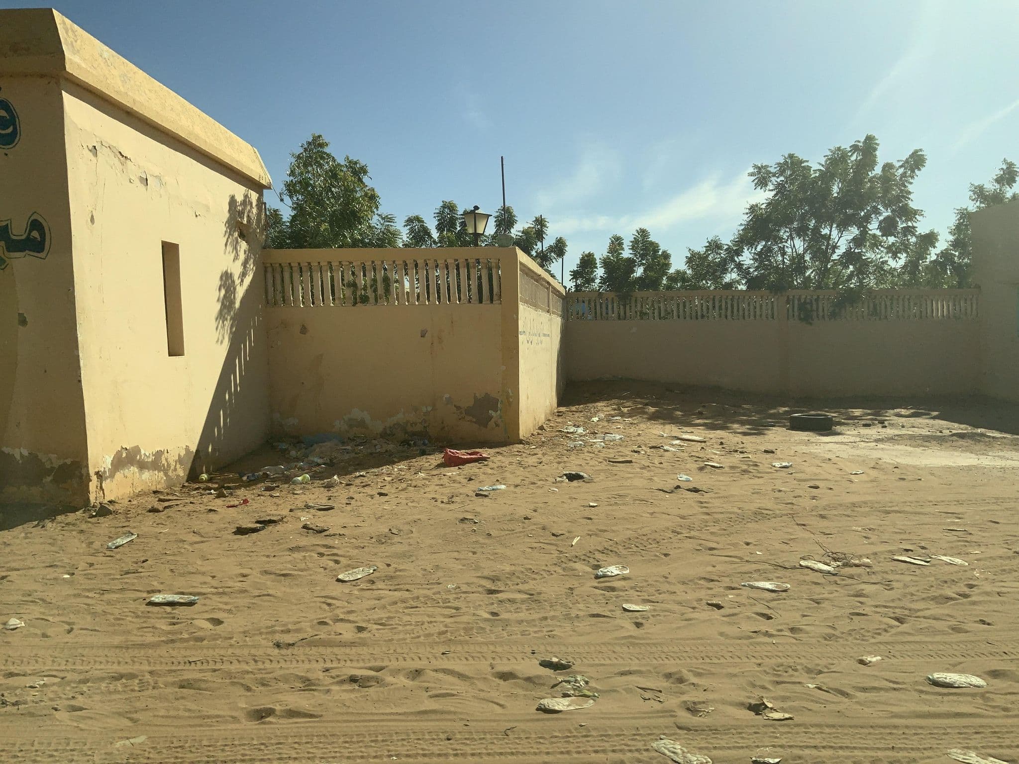 Street view near Hôtel Manam, Boutilimitt — © fabien_lzu (CC BY-SA · Mapillary)