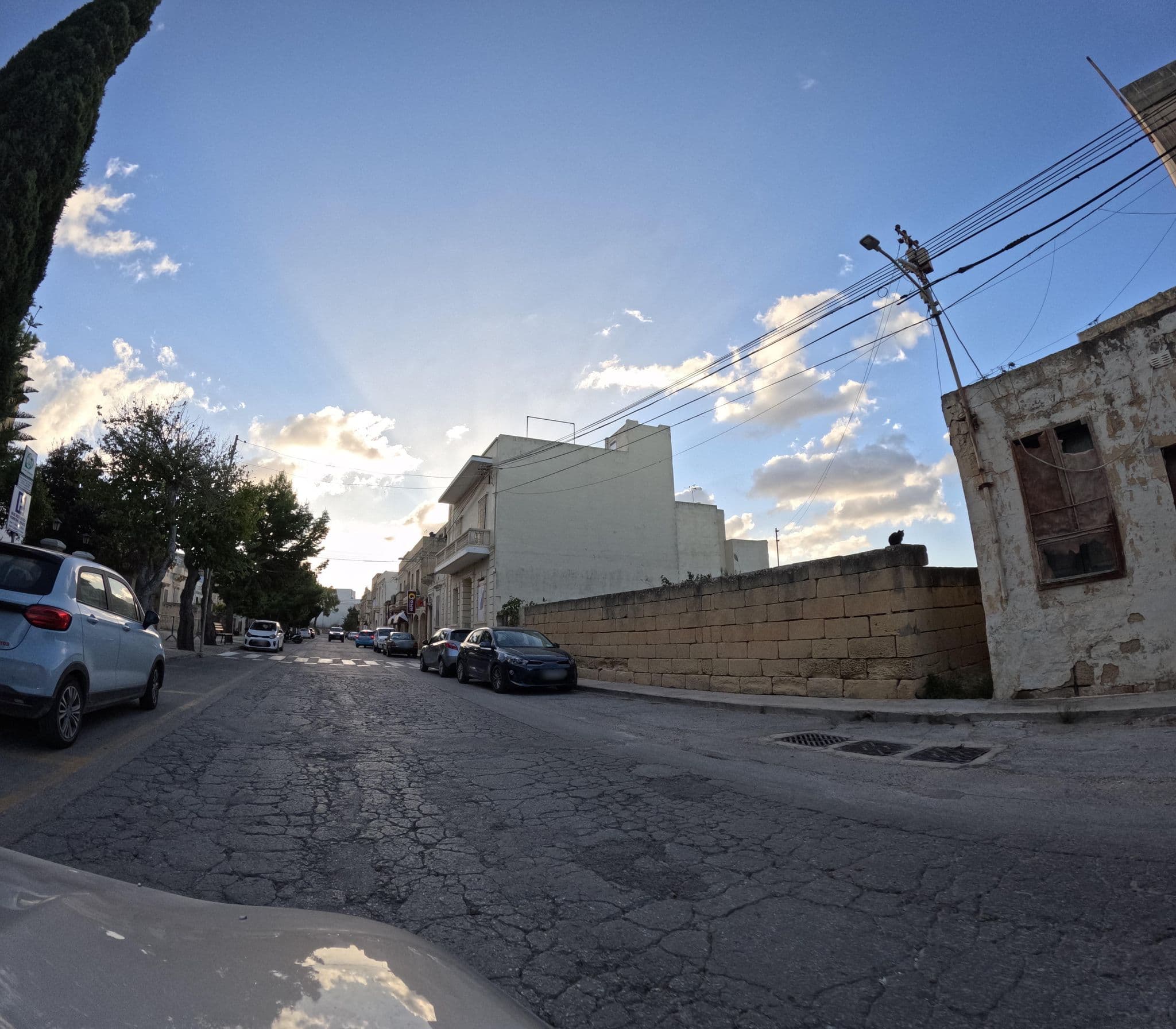 Street view near Bezger, Nadur — © richlv (CC BY-SA · Mapillary)