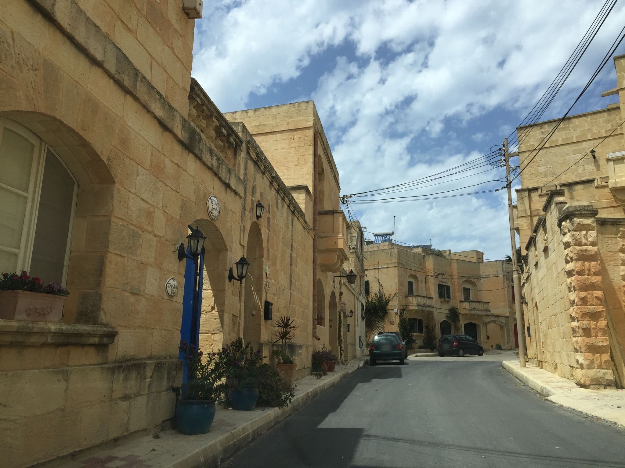 Street view near Ta' Matmura Farmhouse, Għarb — © richlv (CC BY-SA · Mapillary)