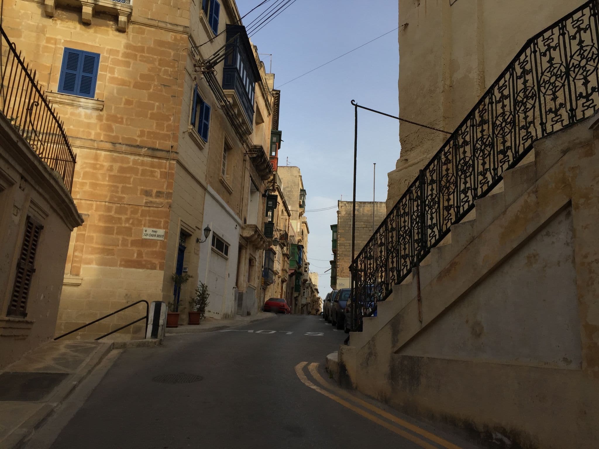 Street view near Grand Harbour Vista, Senglea — © richlv (CC BY-SA · Mapillary)