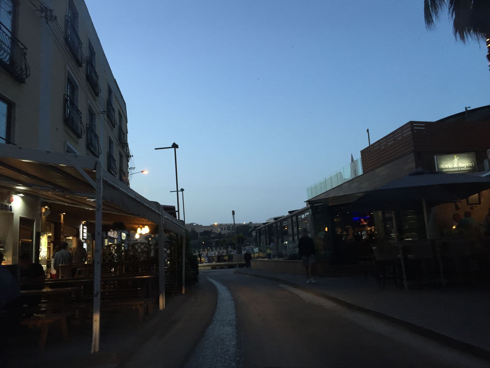Street view near Beach Garden Hotel, San Ġiljan — © richlv (CC BY-SA · Mapillary)