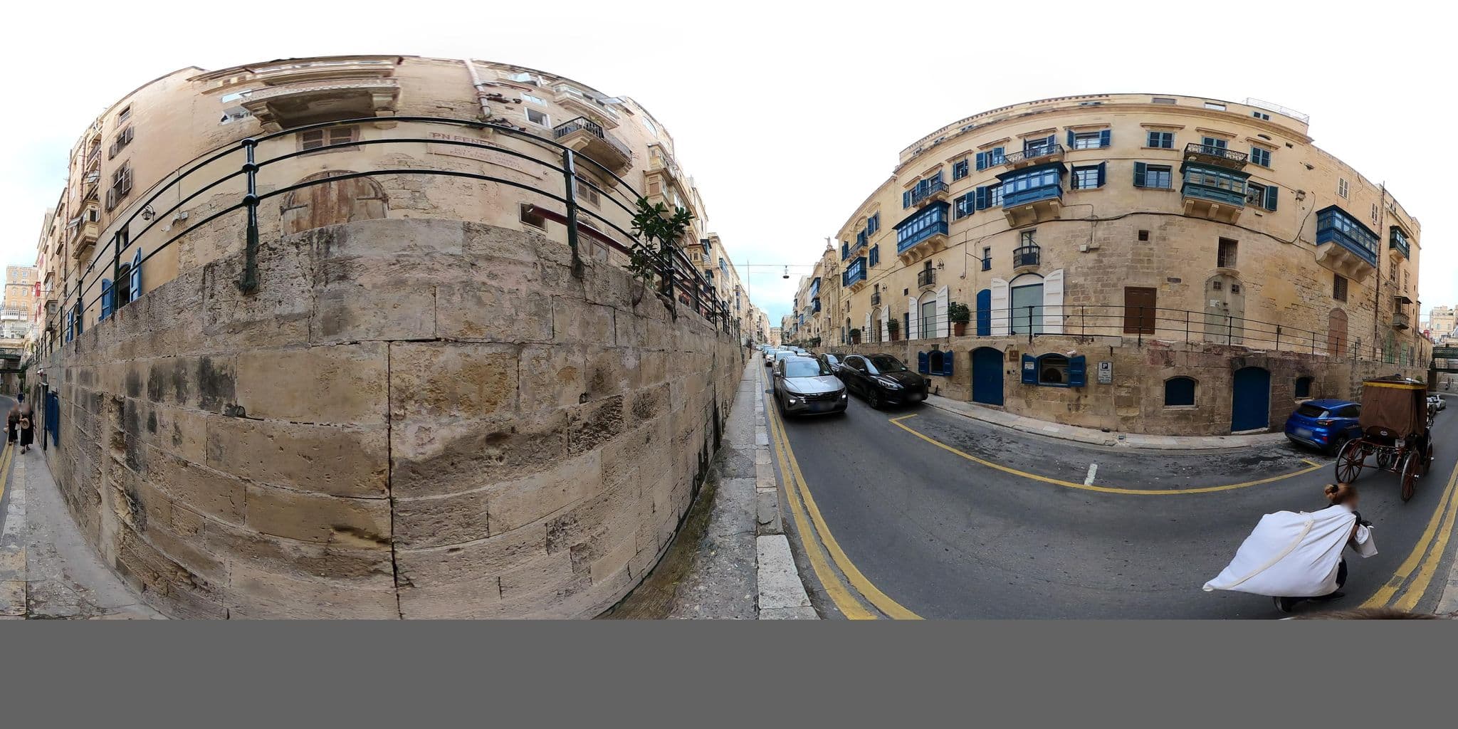 Street view near Iniala Harbour House, Valletta — © richlv (CC BY-SA · Mapillary)