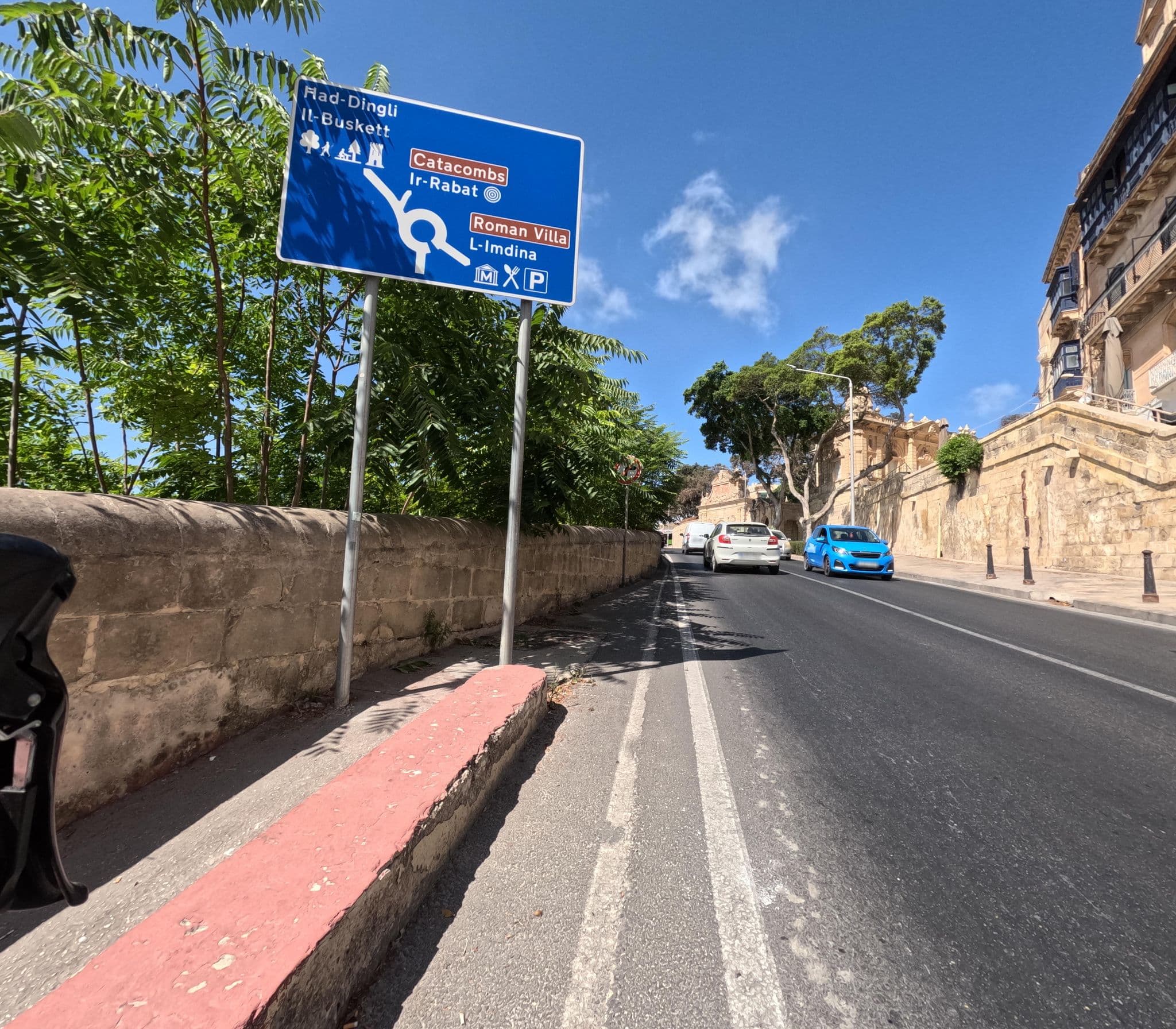 Street view near Point de Vue, Rabat — © ArthurL (CC BY-SA · Mapillary)