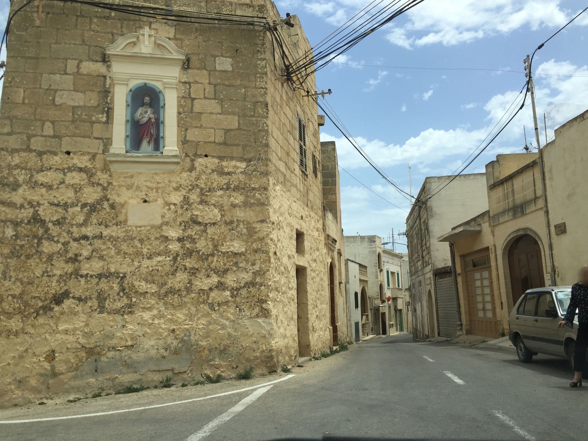 Street view near Dubhlina B&B, Żebbuġ — © richlv (CC BY-SA · Mapillary)