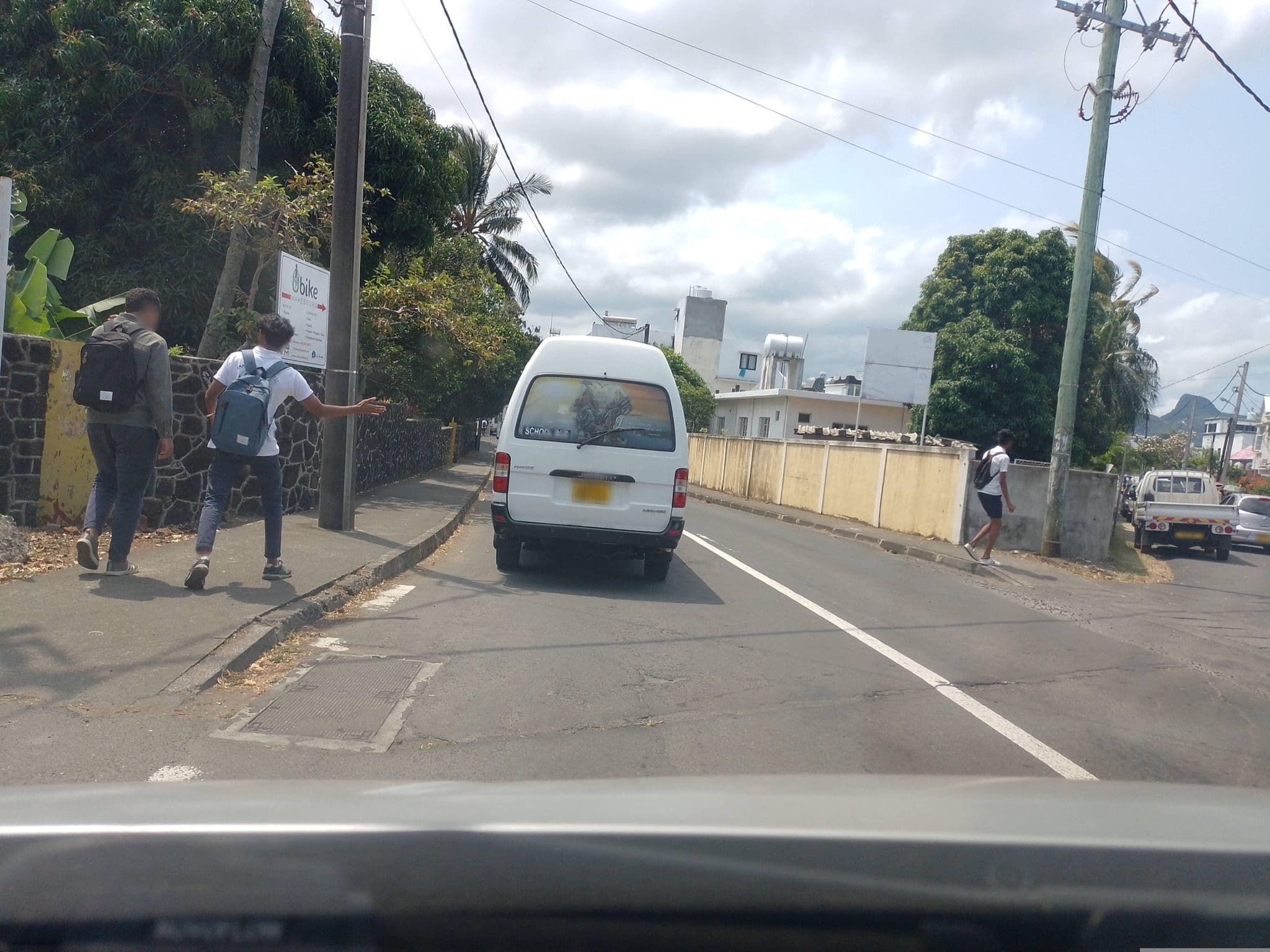 Street view near Coco Villa, Mahébourg — © armandr (CC BY-SA · Mapillary)