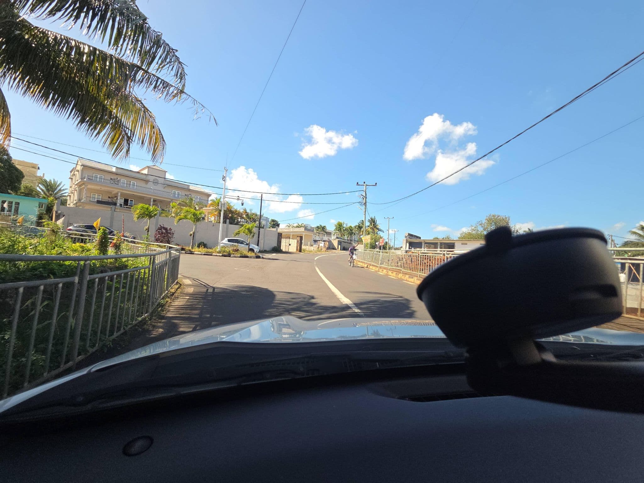 Street view near De Conti, Pointe aux Piments — © nfluence (CC BY-SA · Mapillary)