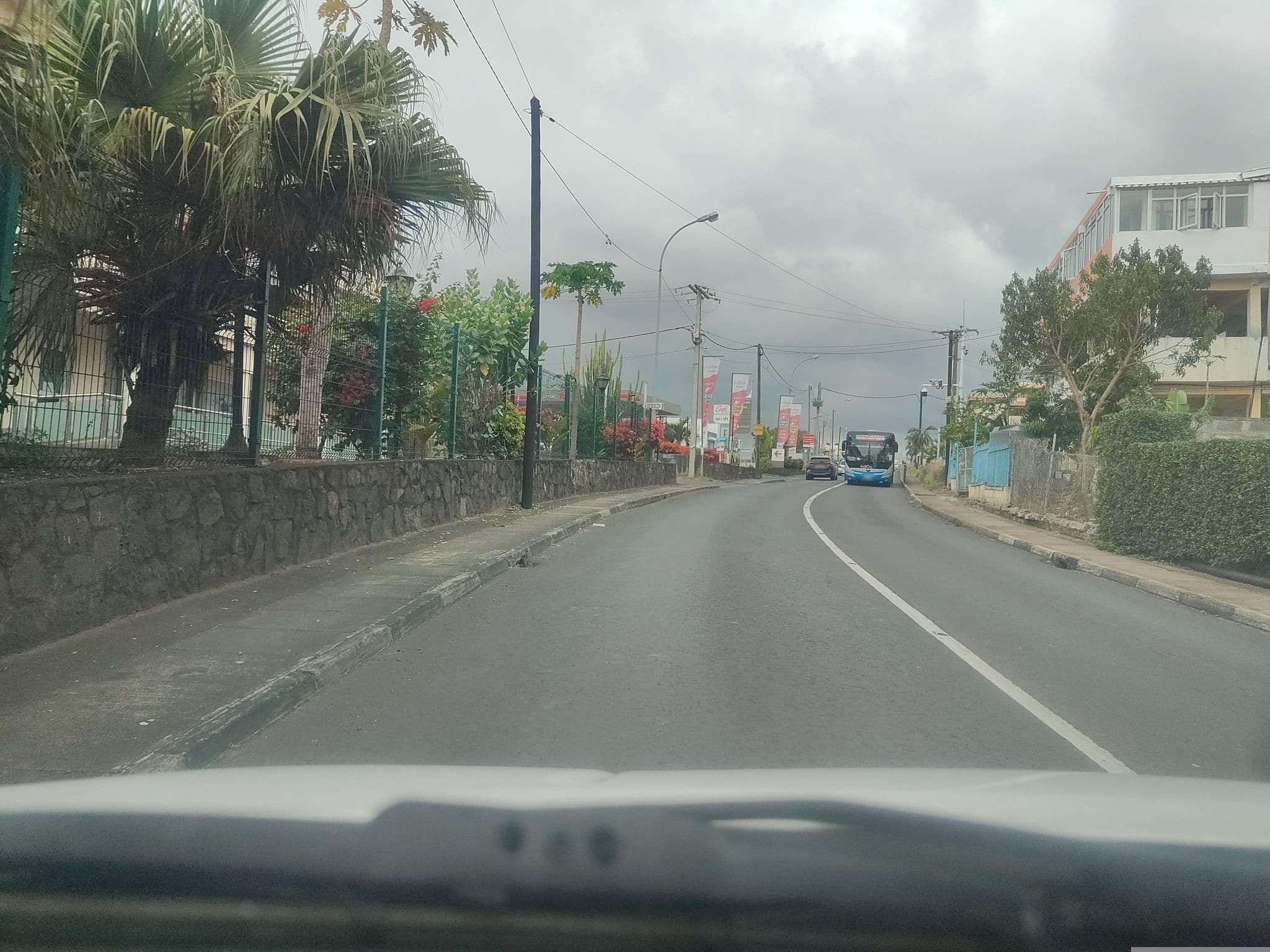 Street view near Blue Sky, Flic en Flac — © armandr (CC BY-SA · Mapillary)