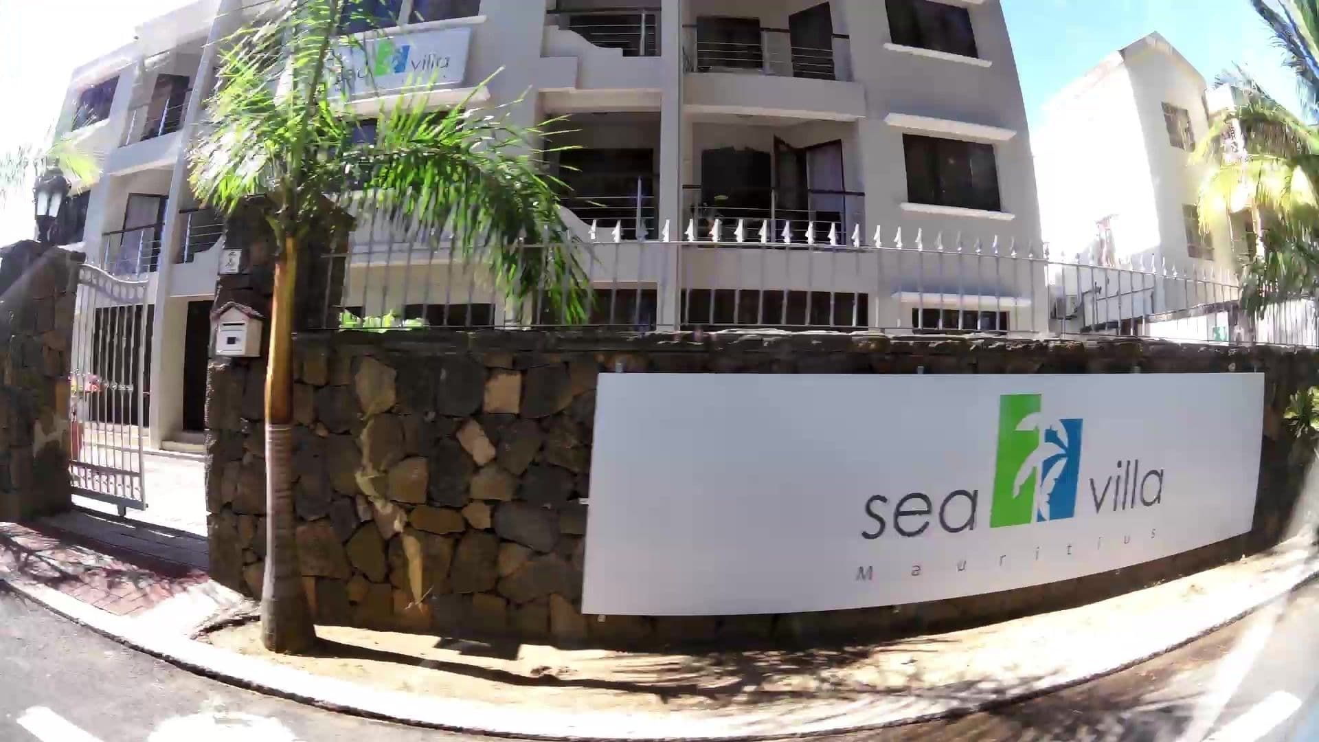 Street view near GoSun Beach Residence, Flic en Flac — © kaartcam (CC BY-SA · Mapillary)