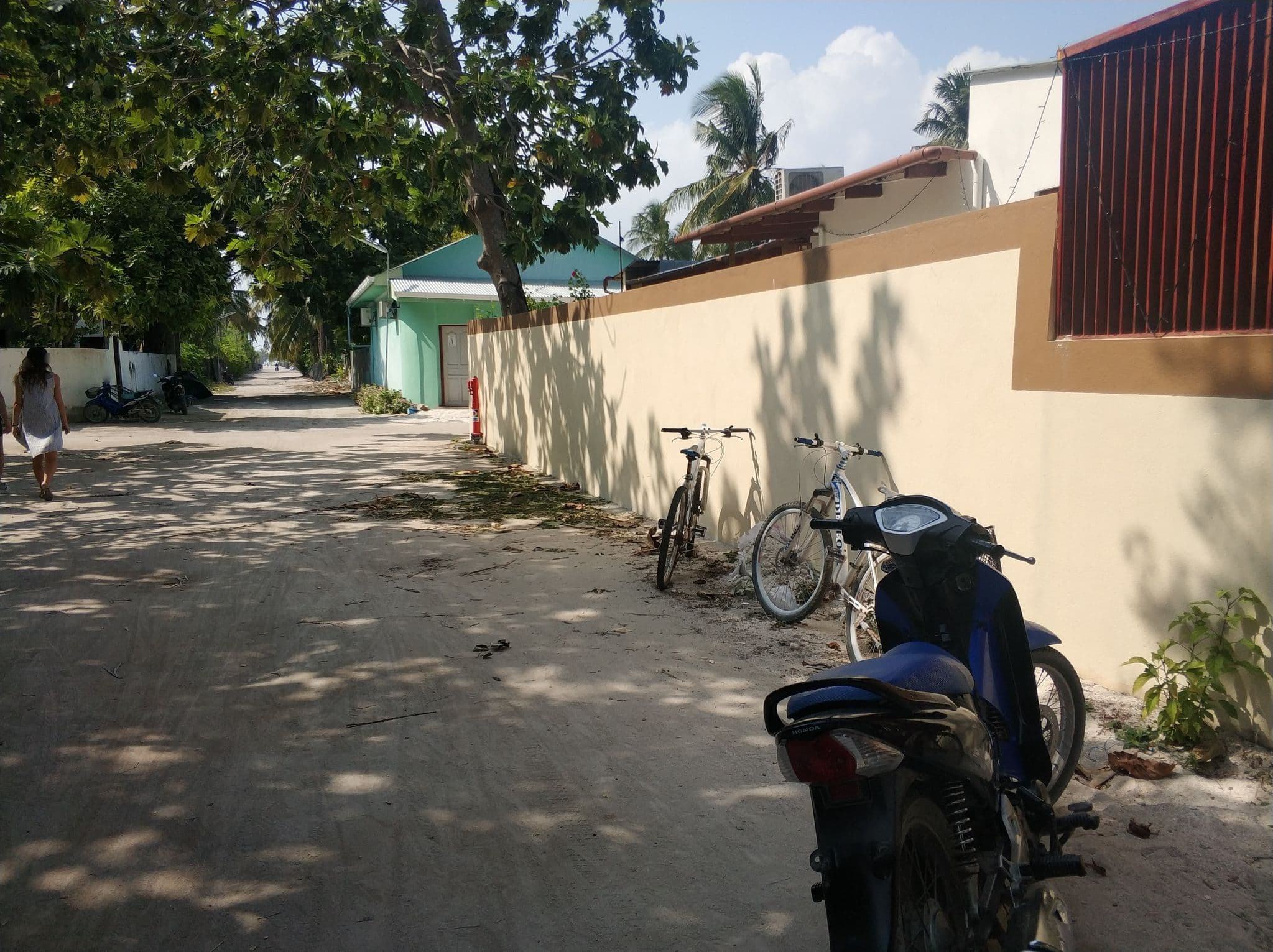 Street view near Serene Sky Guest House, Mahibadhoo — © freddouhelk (CC BY-SA · Mapillary)