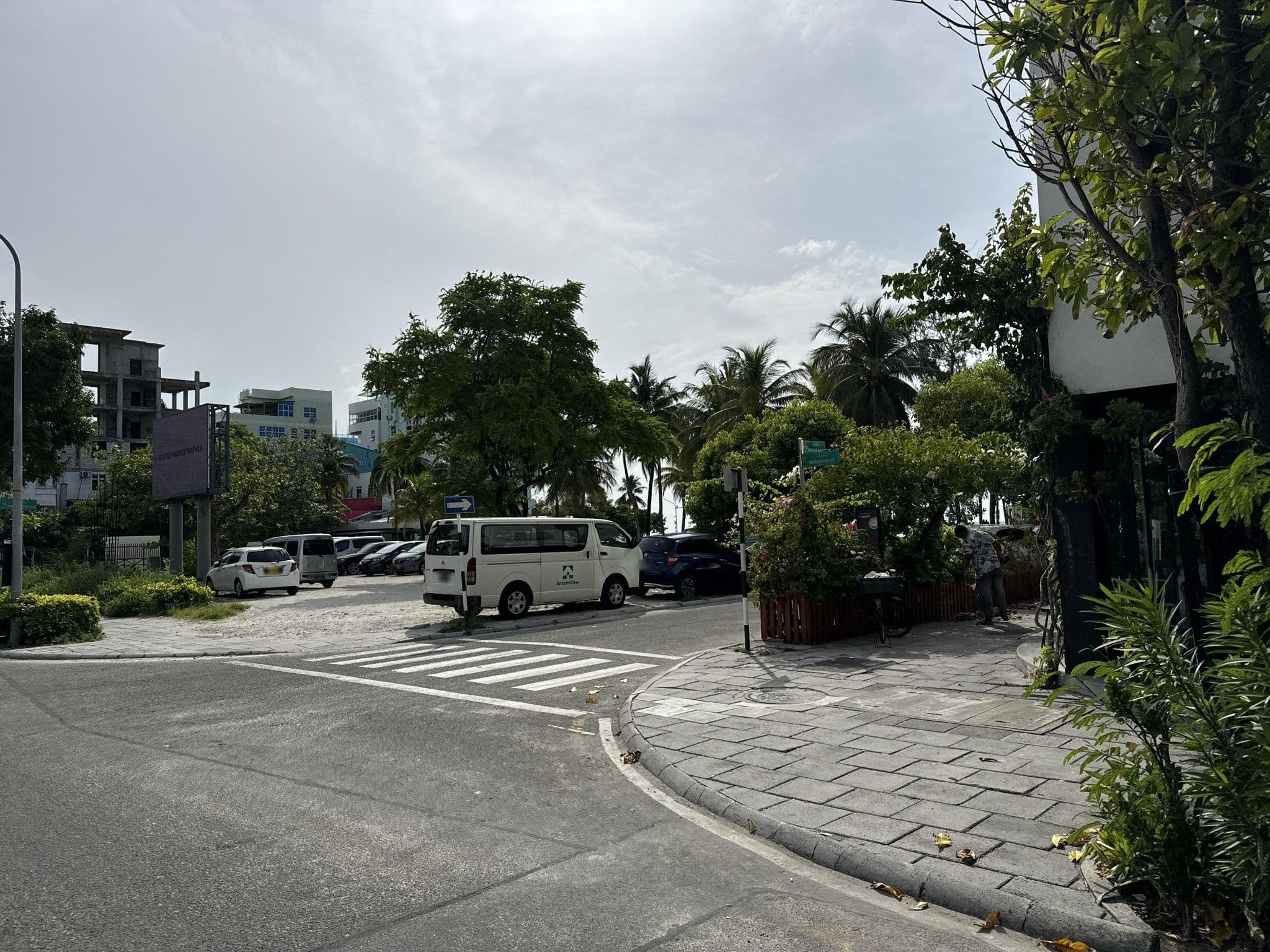 Street view near Beach Place, Hulhumale