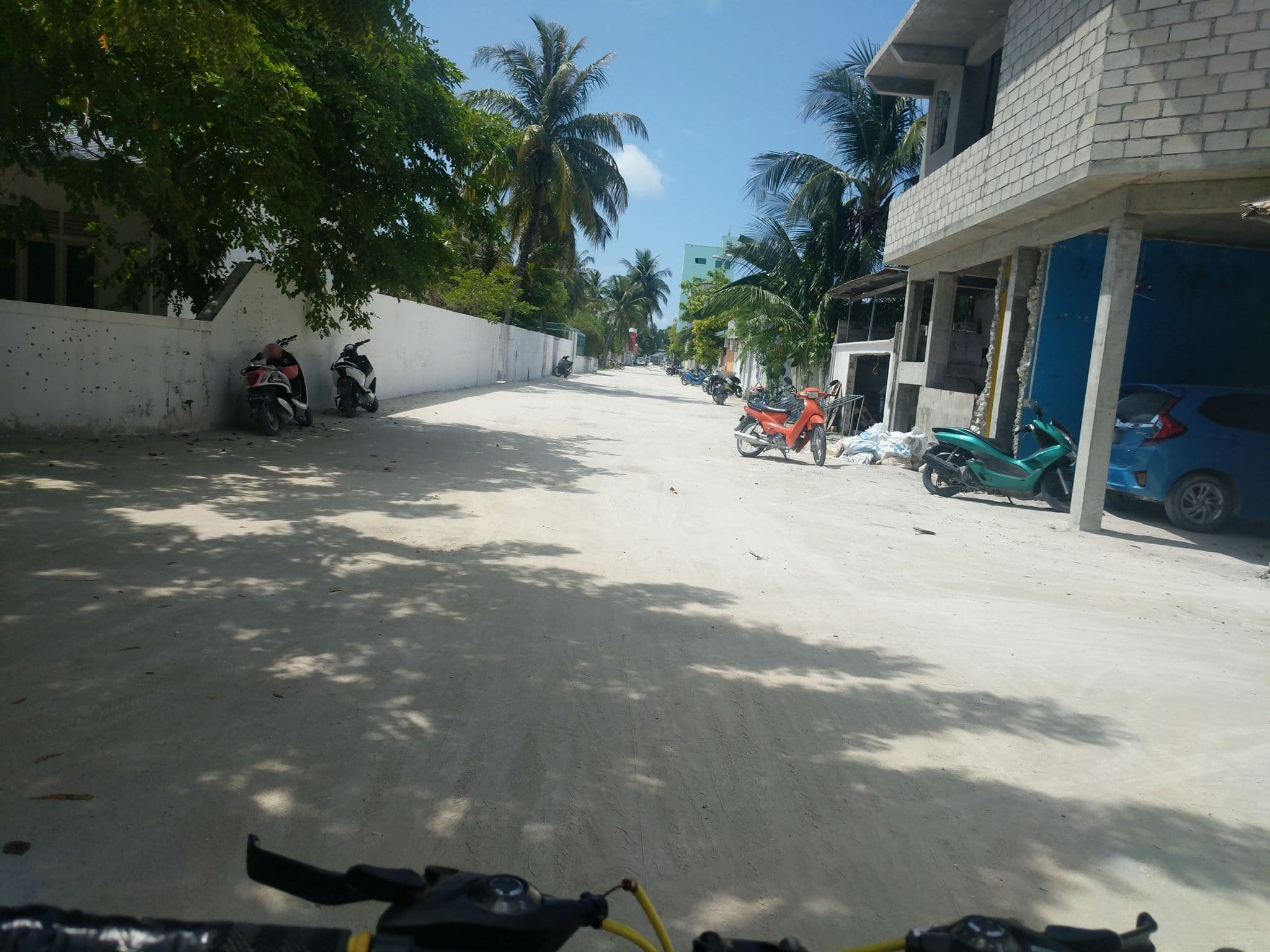 Street view near Venturo, Maafushi