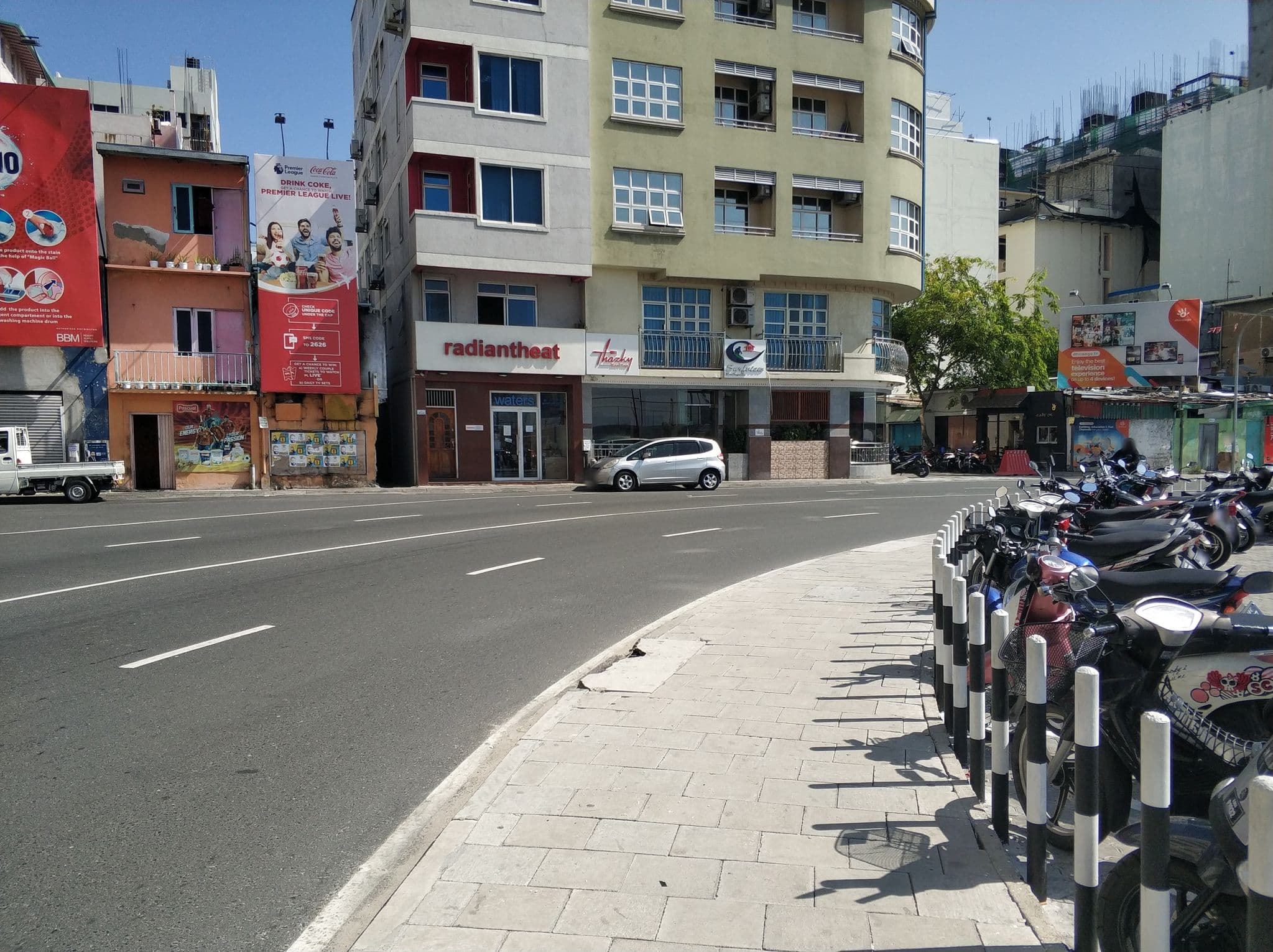 Street view near Umet Sea View, Male — © freddouhelk (CC BY-SA · Mapillary)