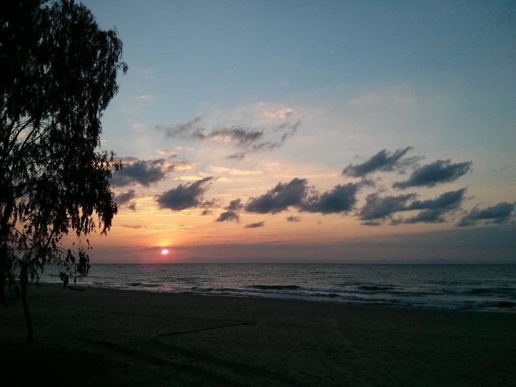 Street view near Fish Eagle Bay Lodge, Nkhotakota — © janvanbekkum (CC BY-SA · Mapillary)
