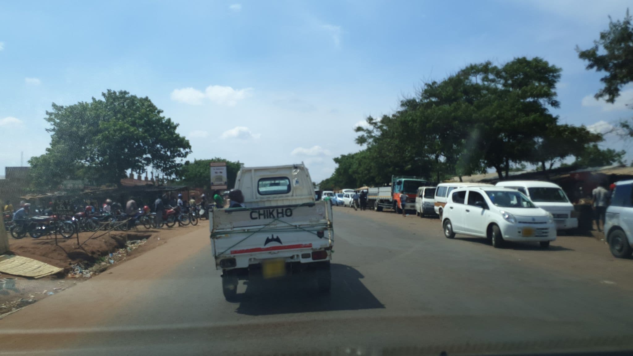 Street view near Wakawaka Hotel, Lilongwe — © jthnz (CC BY-SA · Mapillary)