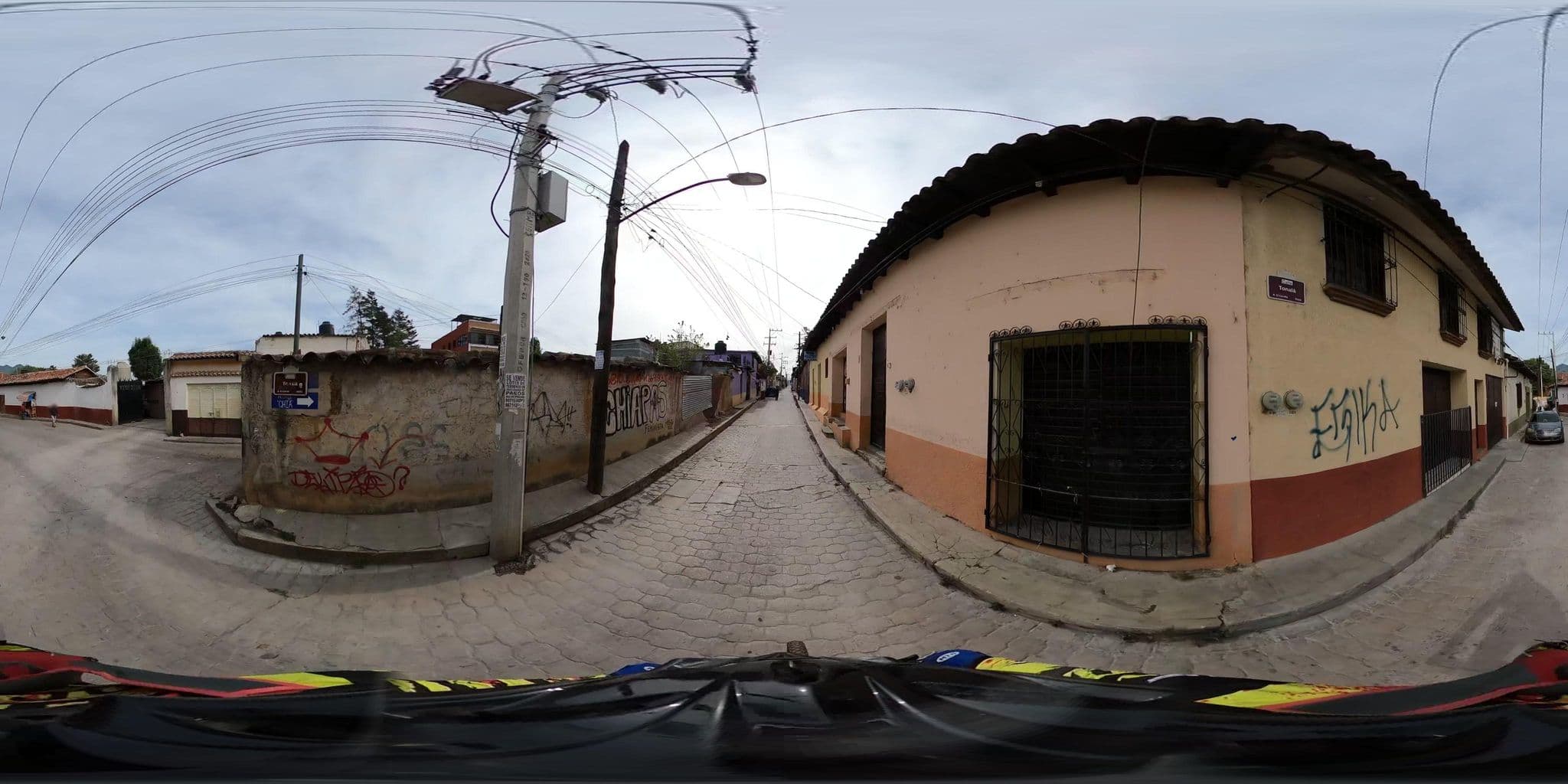 Street view near Posada Qhias, San Cristóbal de las Casas
