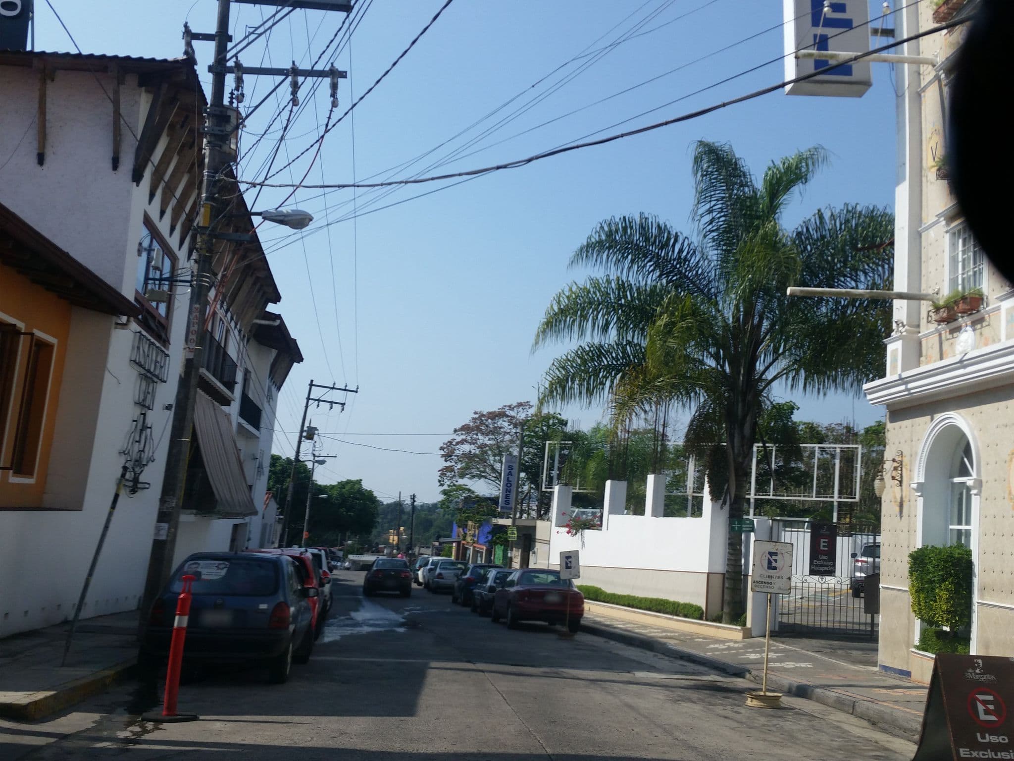 Street view near Hotel Villa Las Margaritas, Xalapa de Enríquez — © jessica_diaz (CC BY-SA · Mapillary)