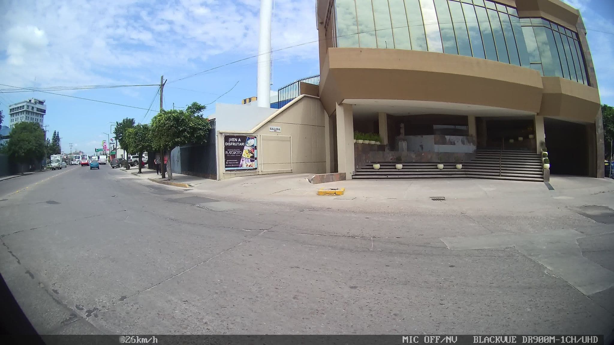 Street view near Plaza Florida & Tower, Irapuato — © kaart_1 (CC BY-SA · Mapillary)