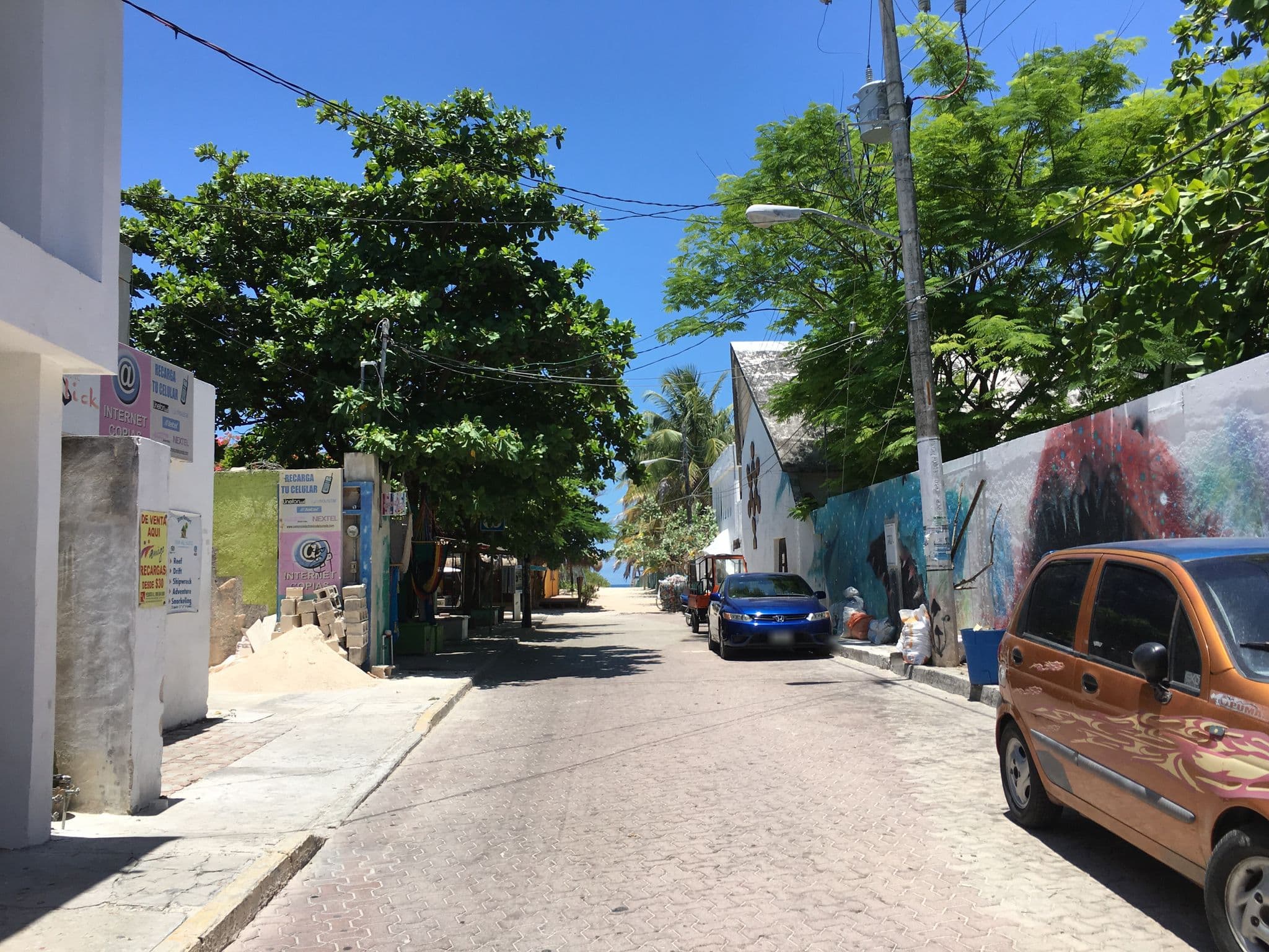 Street view near Selina, Isla Mujeres — © ccossio (CC BY-SA · Mapillary)