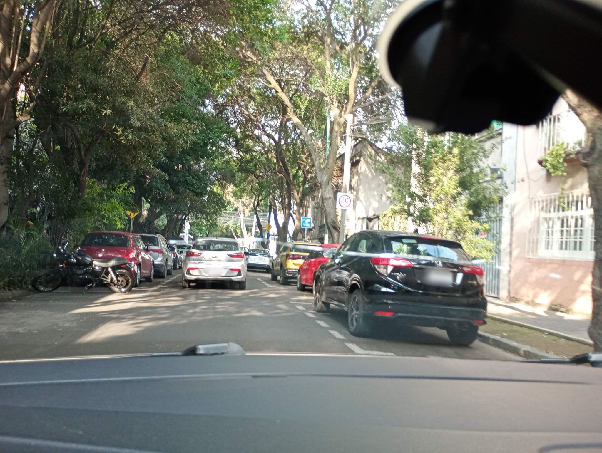 Street view near Hostel Home, Colonia del Valle — © Caminante (CC BY-SA · Mapillary)