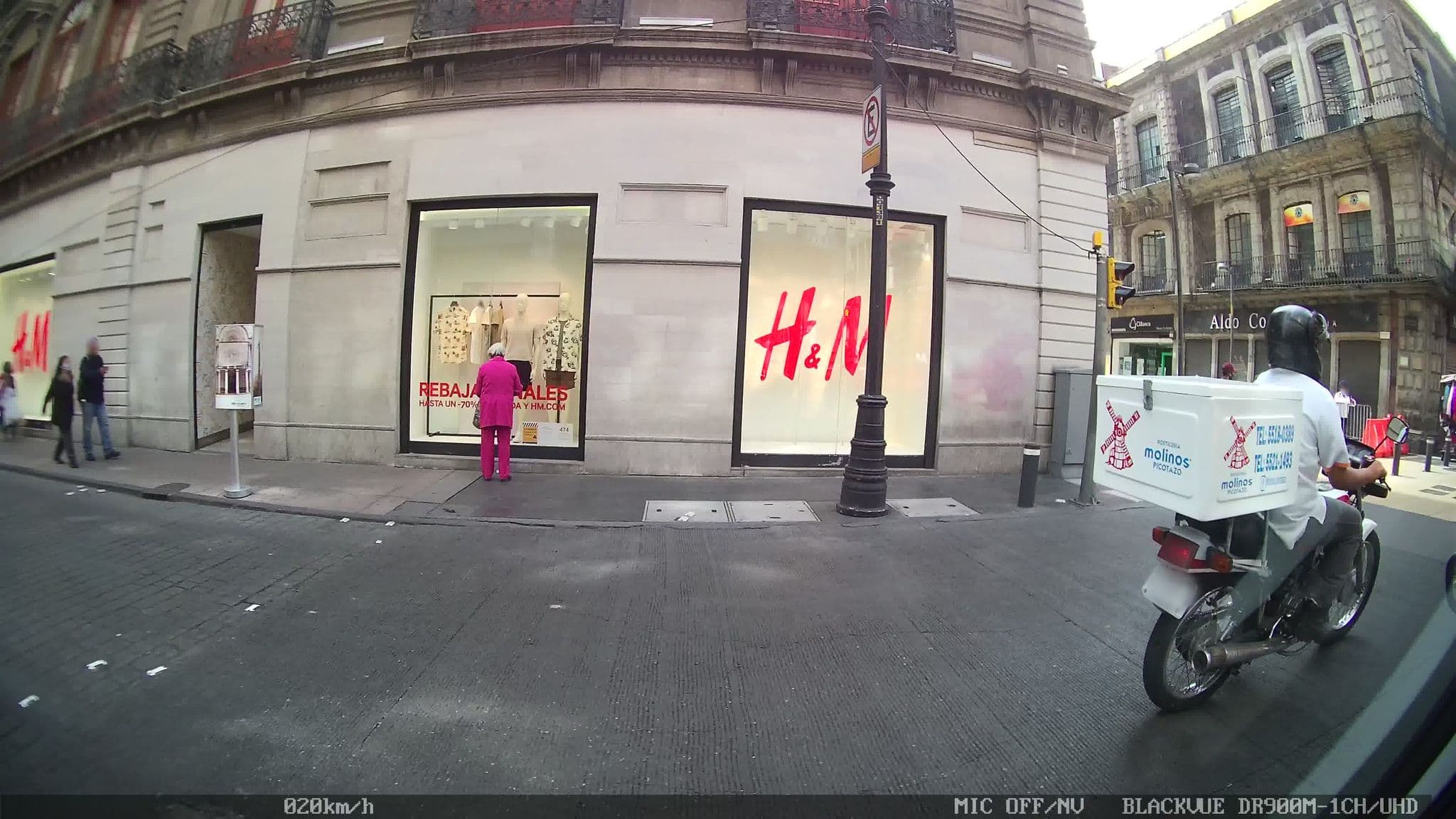 Street view near Hotel Ritz, Mexico City — © kaart_1 (CC BY-SA · Mapillary)