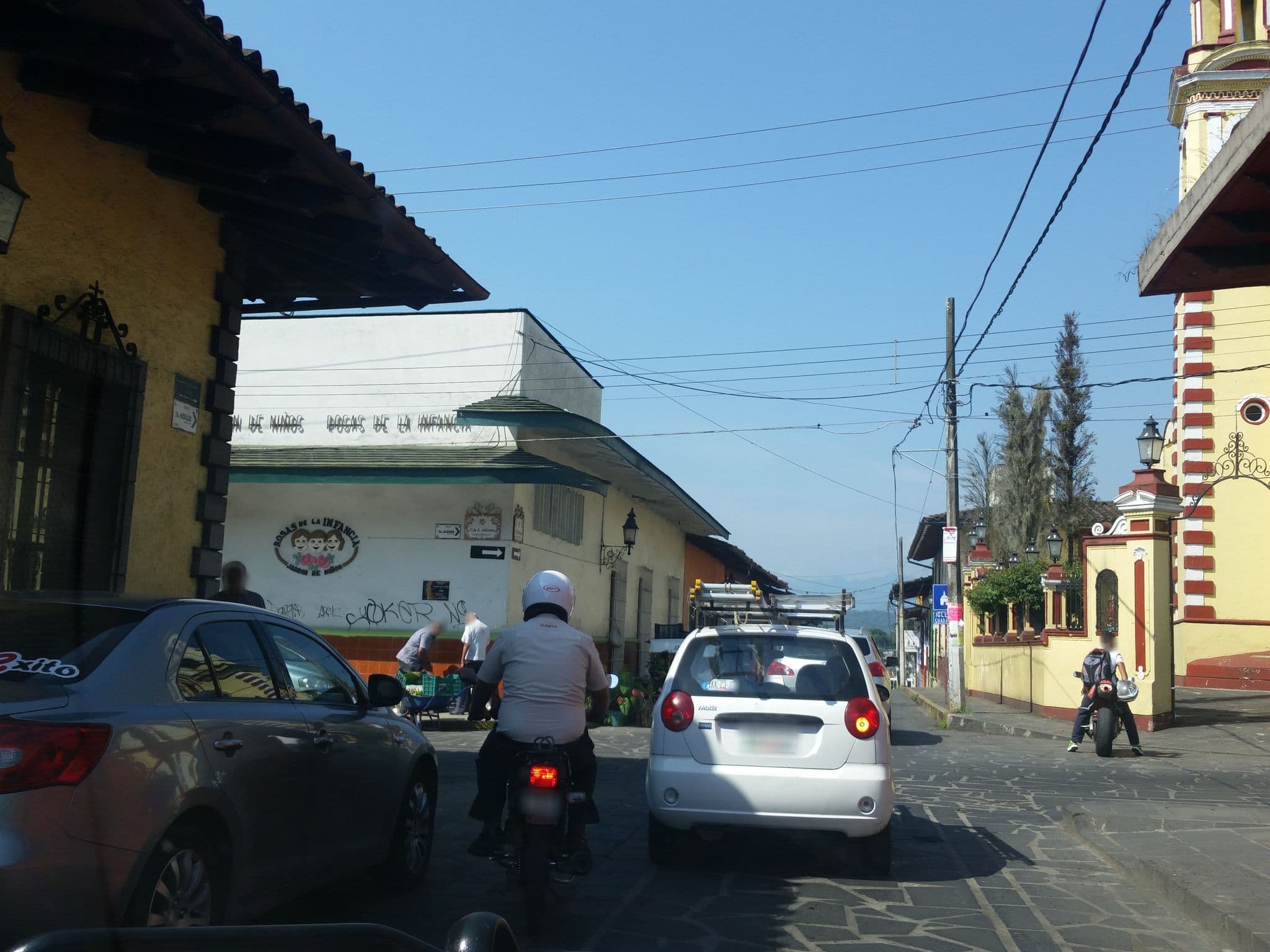 Street view near Hotel Posada Coatepec, Coatepec — © jessica_diaz (CC BY-SA · Mapillary)
