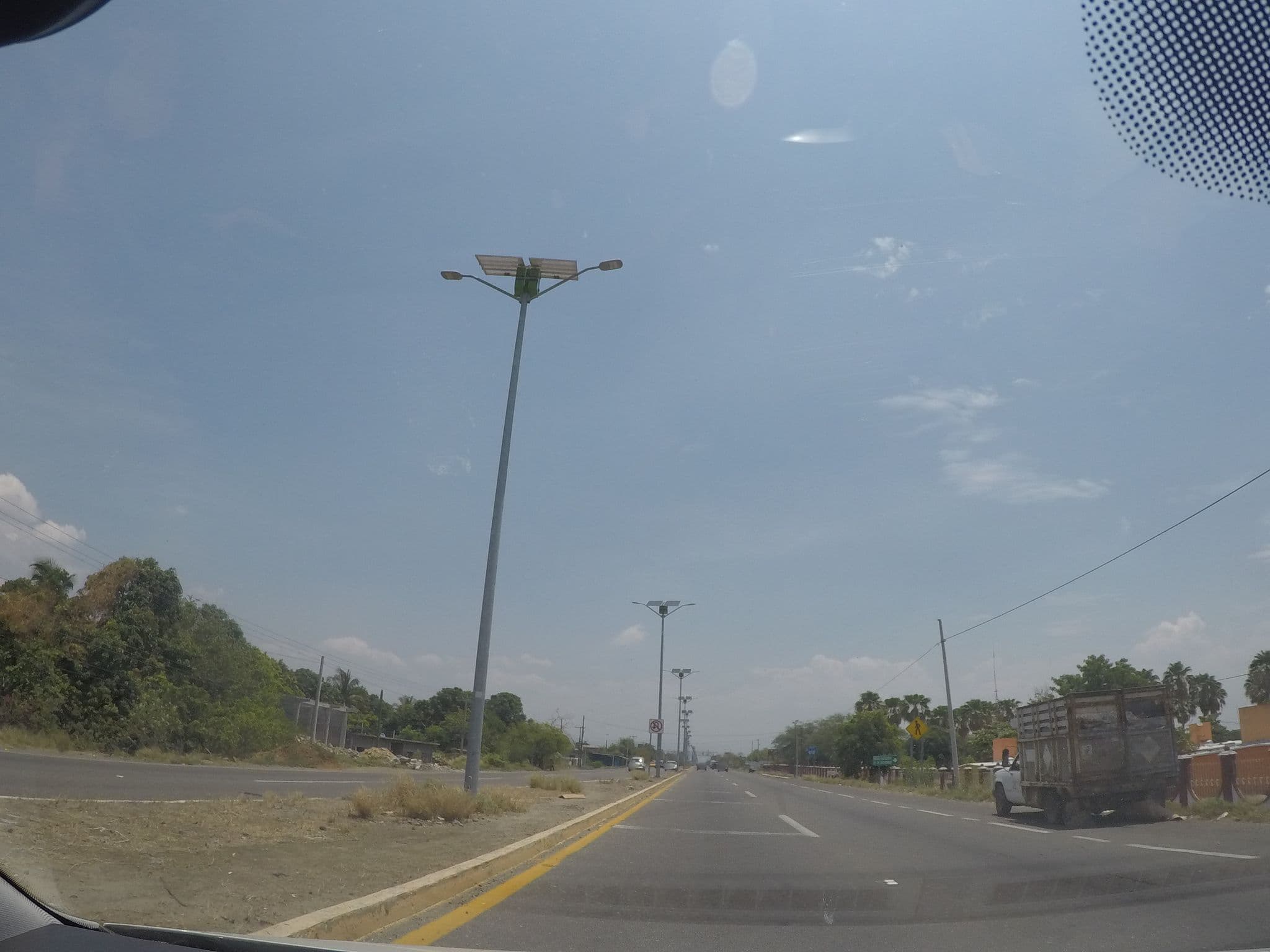 Street view near Motel Quinta Naeda (Love Motel), La Noria — © geochicas (CC BY-SA · Mapillary)