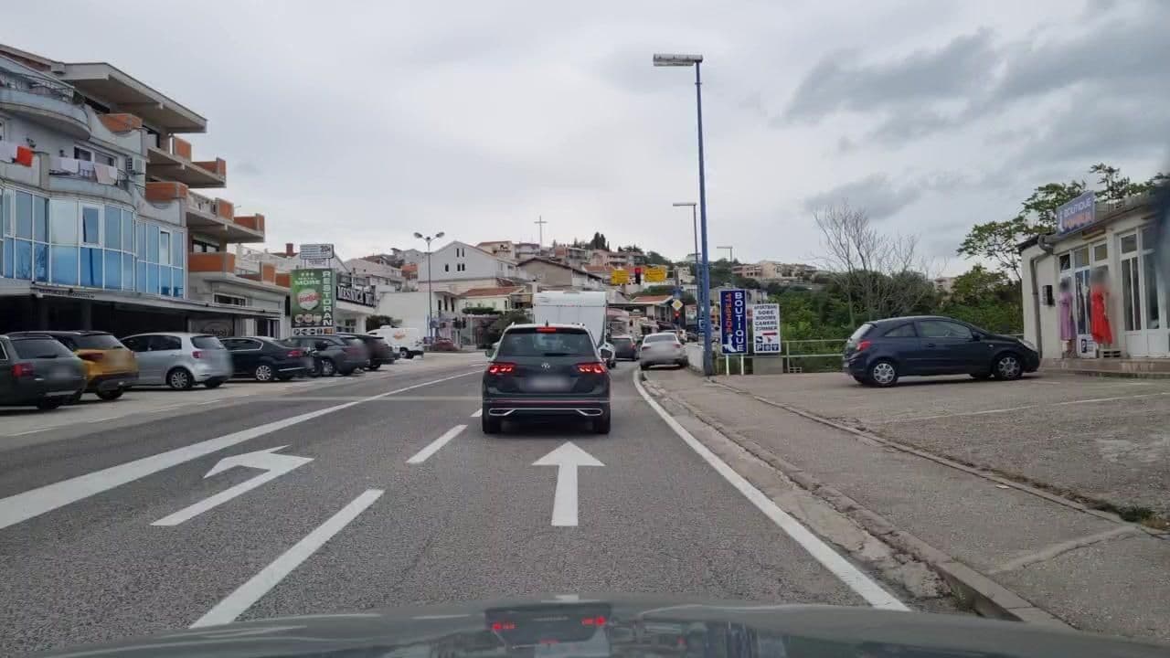 Street view near More, Neum — © roadroid (CC BY-SA · Mapillary)