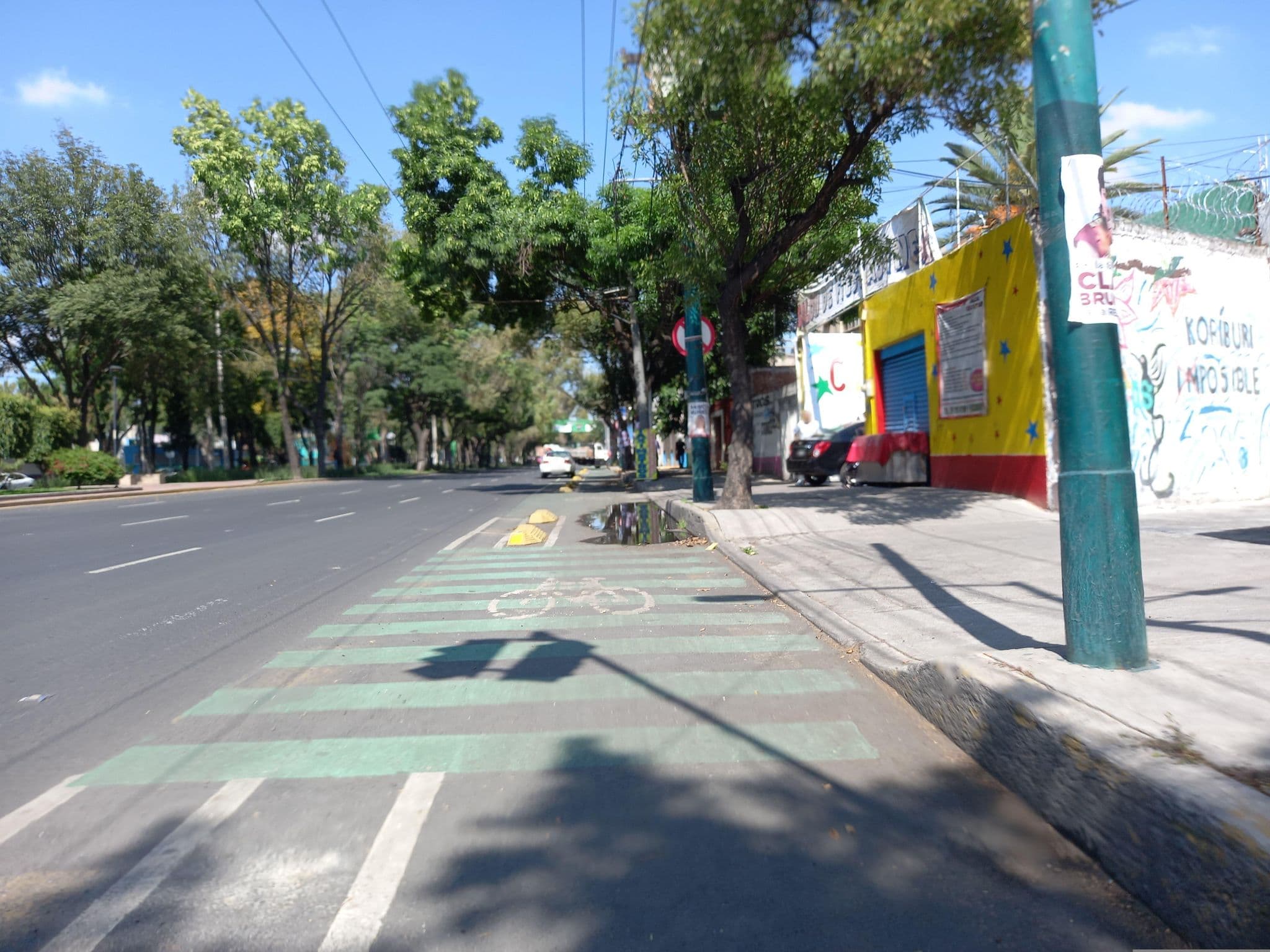 Street view near Hotel Villas Coloniales, Azcapotzalco — © BatmanIsReal (CC BY-SA · Mapillary)