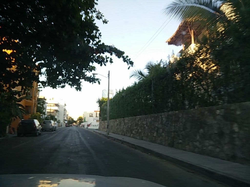 Street view near Berry House, Playa del Carmen — © ccossio (CC BY-SA · Mapillary)