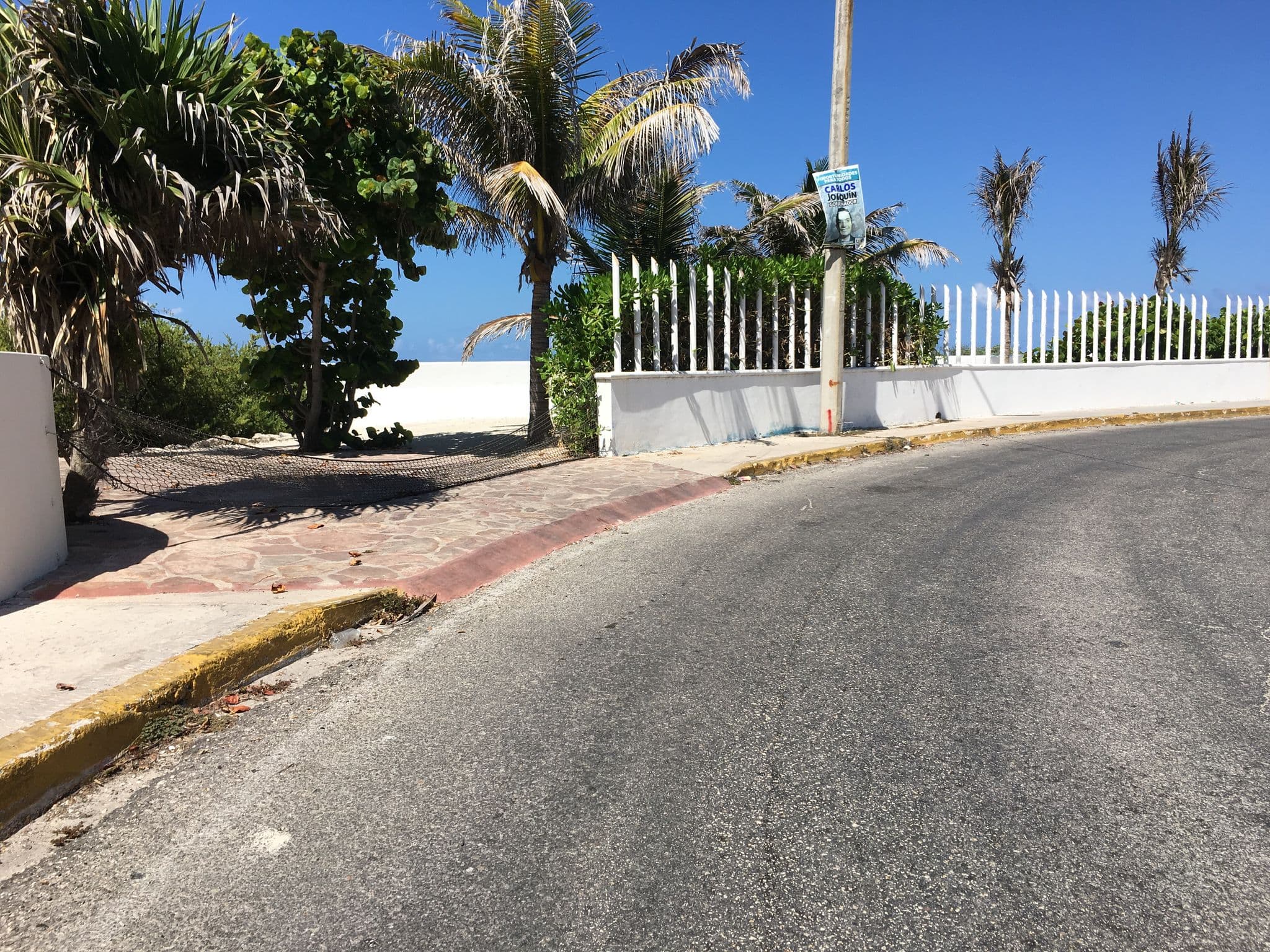 Street view near Villa El Castillo Maya, Isla Mujeres — © ccossio (CC BY-SA · Mapillary)