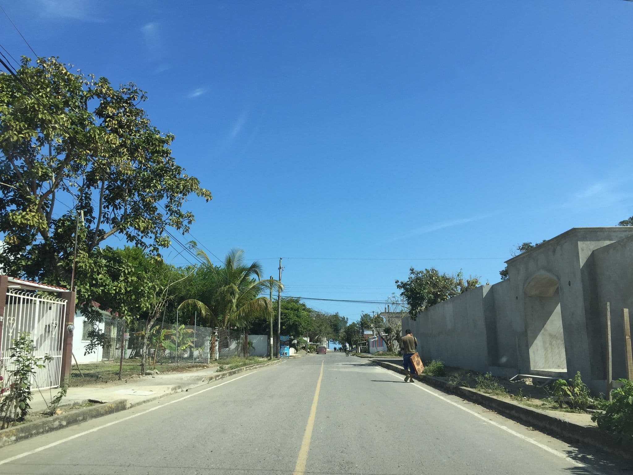 Street view near Hotel Los Robles, Tecolutla — © mapeadora (CC BY-SA · Mapillary)