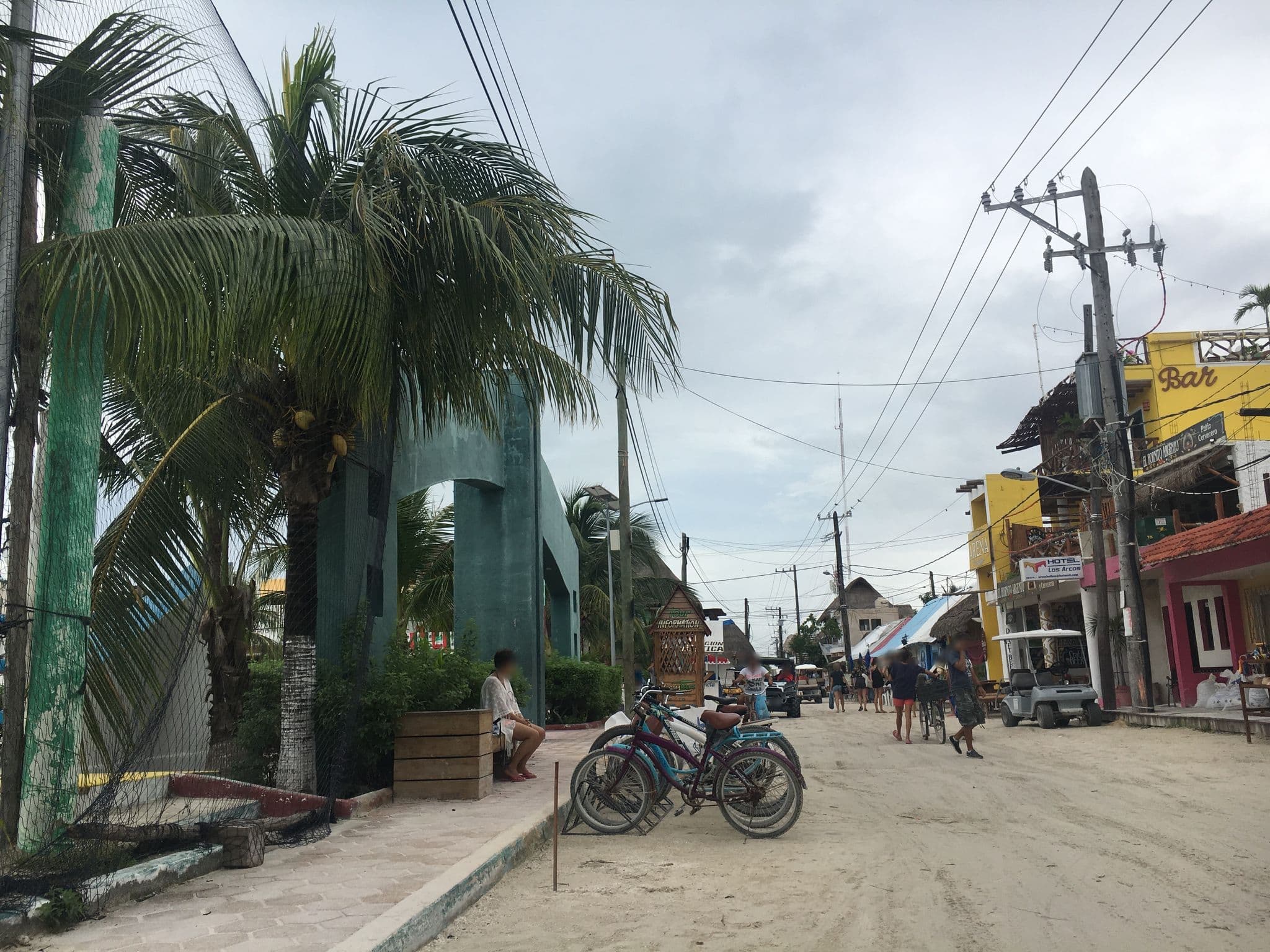 Street view near Los Arcos, Isla Holbox — © z0rg (CC BY-SA · Mapillary)