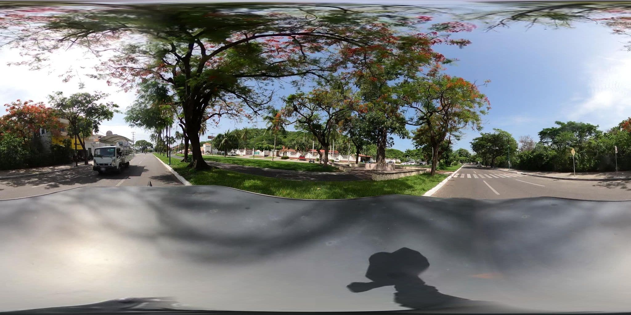 Street view near Hotel Playa Del Sol by Rotamundos, Crucecita — © nicovargas (CC BY-SA · Mapillary)
