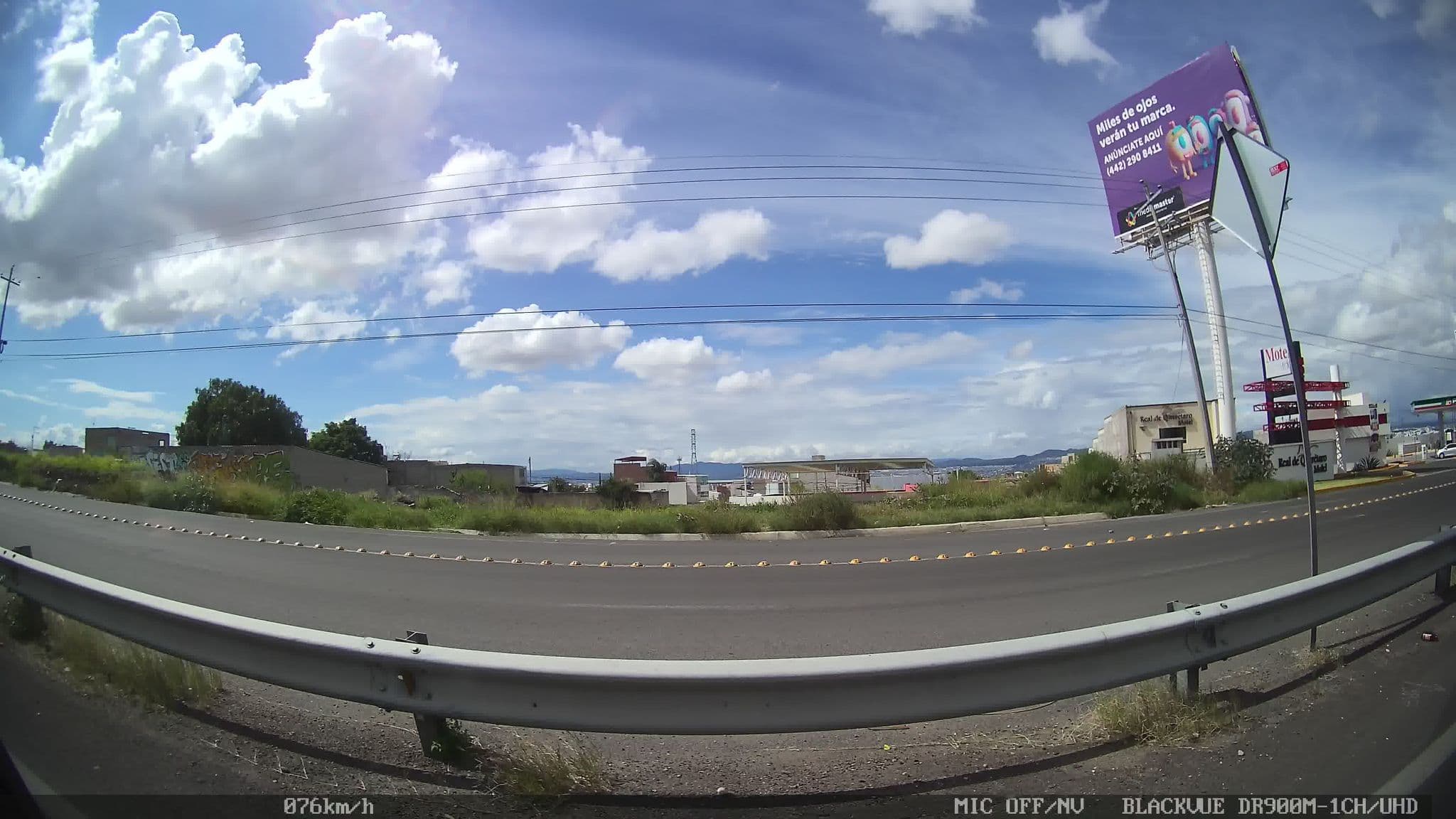 Street view near Motel Real de Querétaro, Venceremos — © kaart_1 (CC BY-SA · Mapillary)