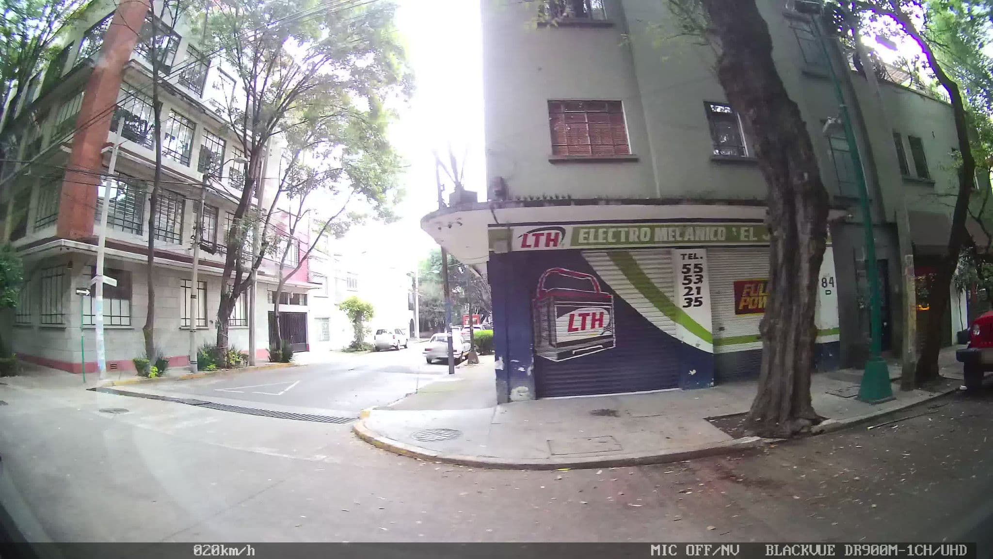 Street view near Hostel de Condesa, Colonia del Valle — © kaart_4 (CC BY-SA · Mapillary)