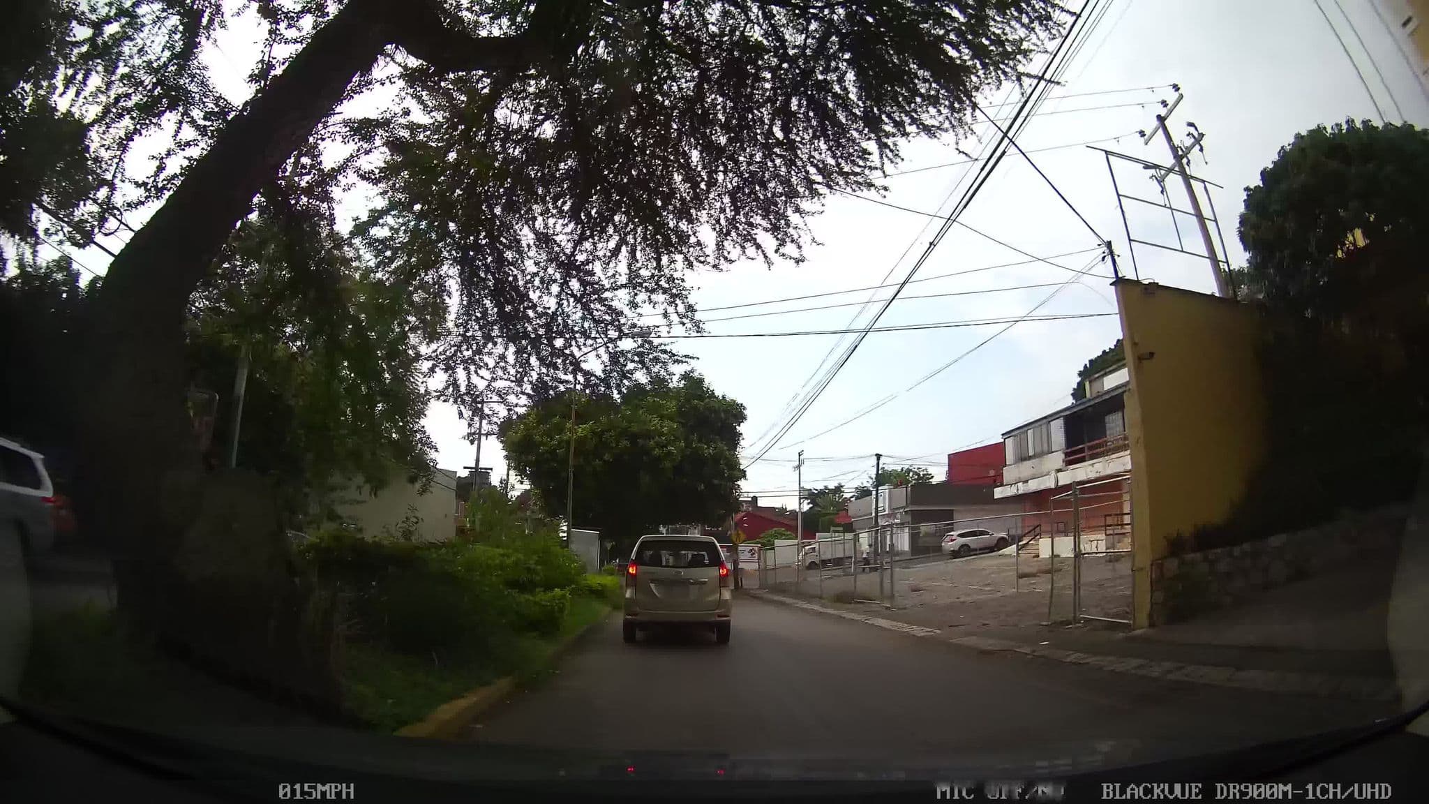Street view near Holiday Inn Cuernavaca, Cuernavaca — © kaart_4 (CC BY-SA · Mapillary)