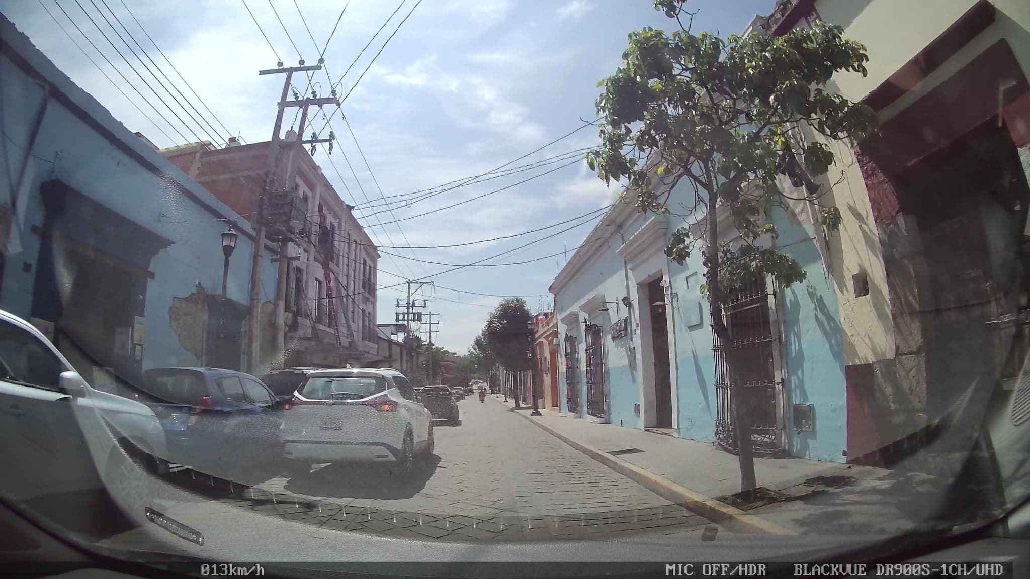 Street view near Hostal de Las Américas, Oaxaca — © nicovargas (CC BY-SA · Mapillary)