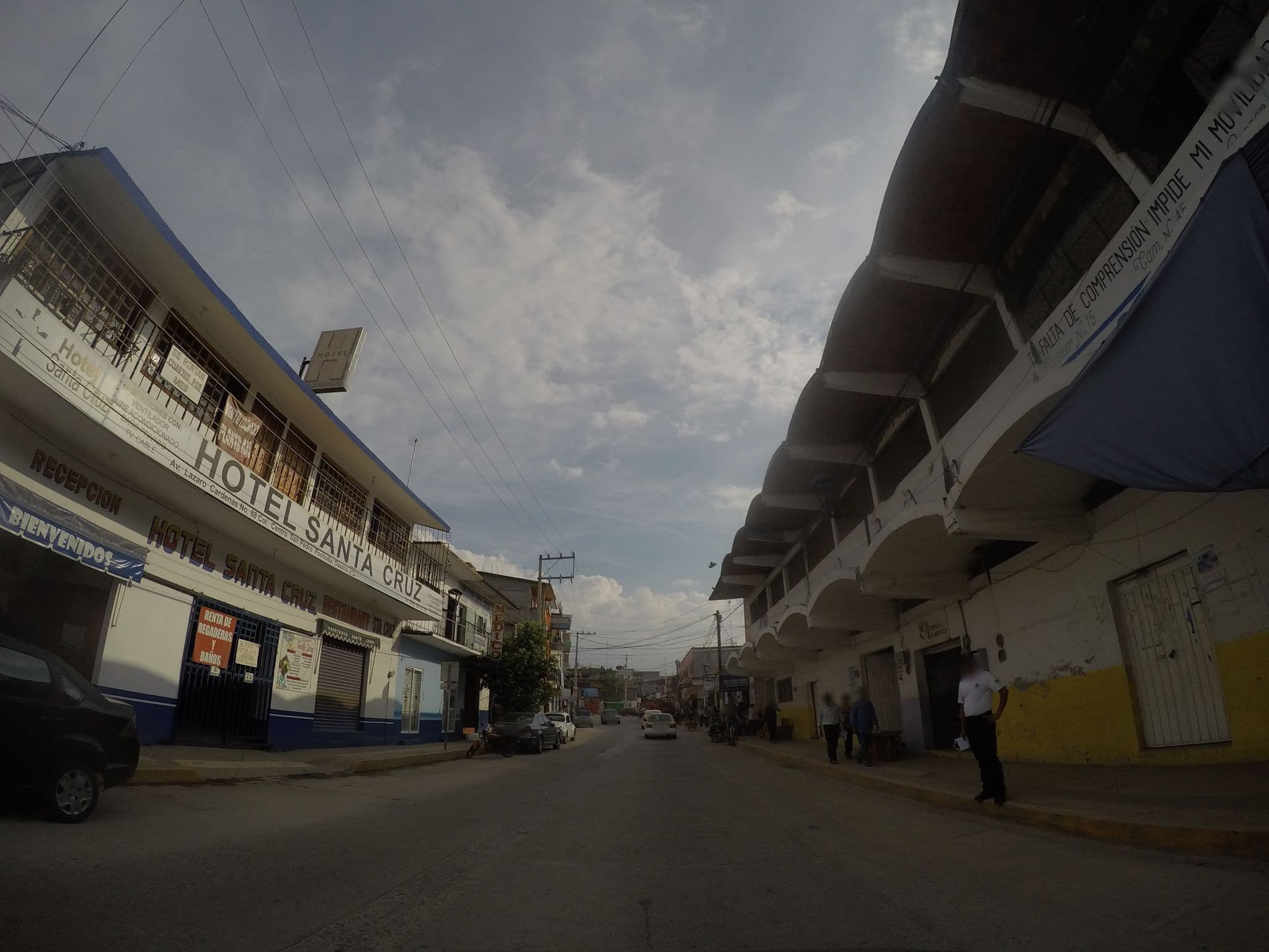 Street view near Hotel Santa Cruz, San Pedro Pochutla — © t0mmy (CC BY-SA · Mapillary)